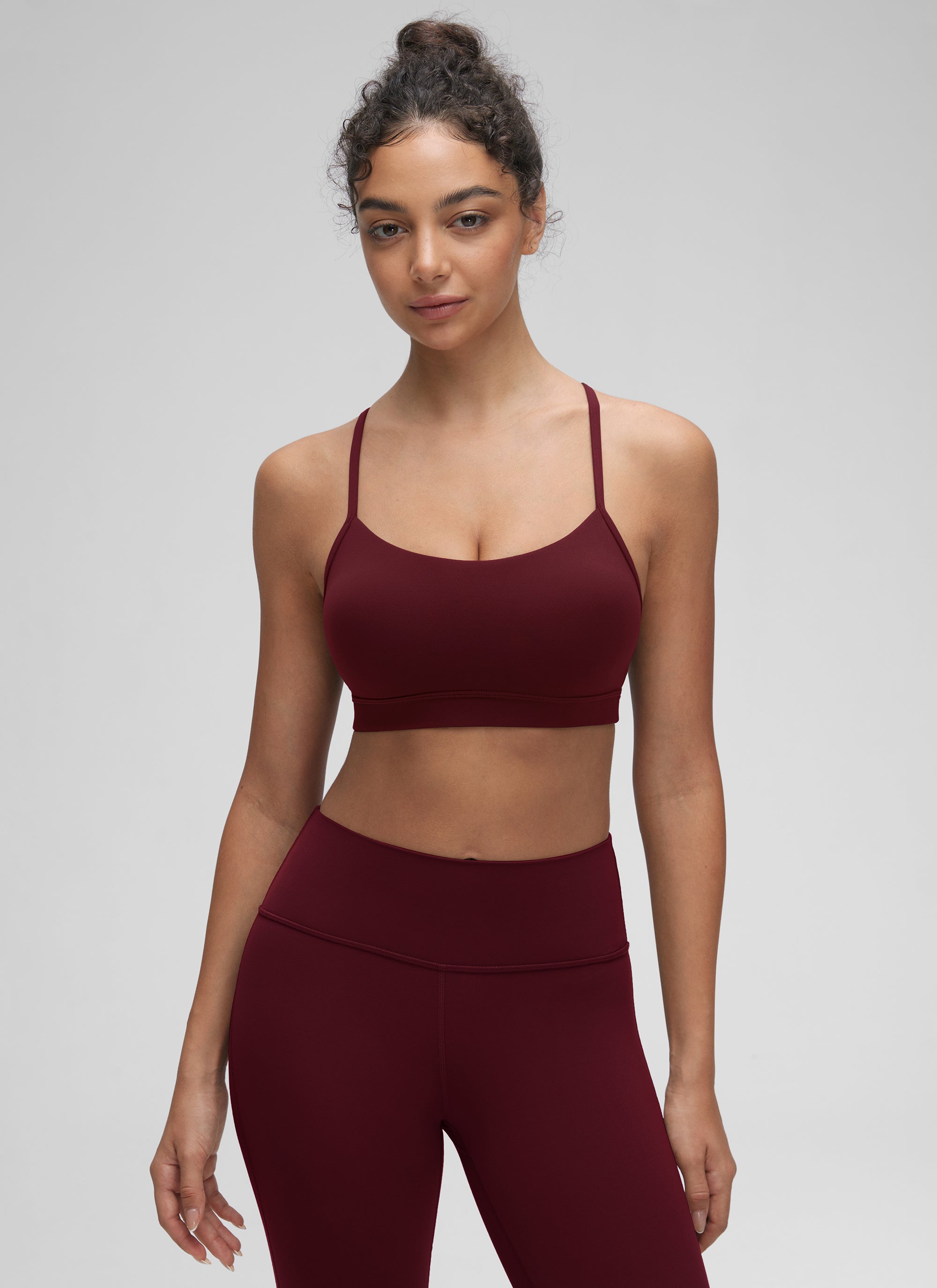 CRZ YOGA Butterluxe Sujetador Deportivo con Espalda en Y para Mujer Merlot Rojo @model_info:Anano