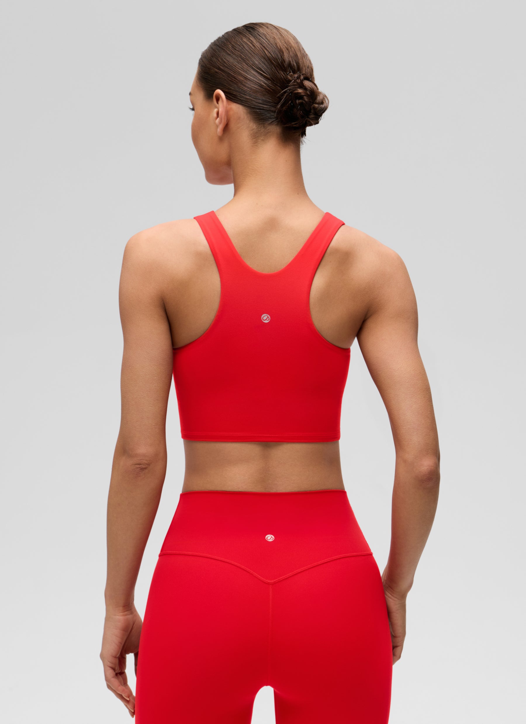 CRZ YOGA Butterluxe Camiseta sin Mangas con Espalda Cruzada para Mujer Rojo Profundo
