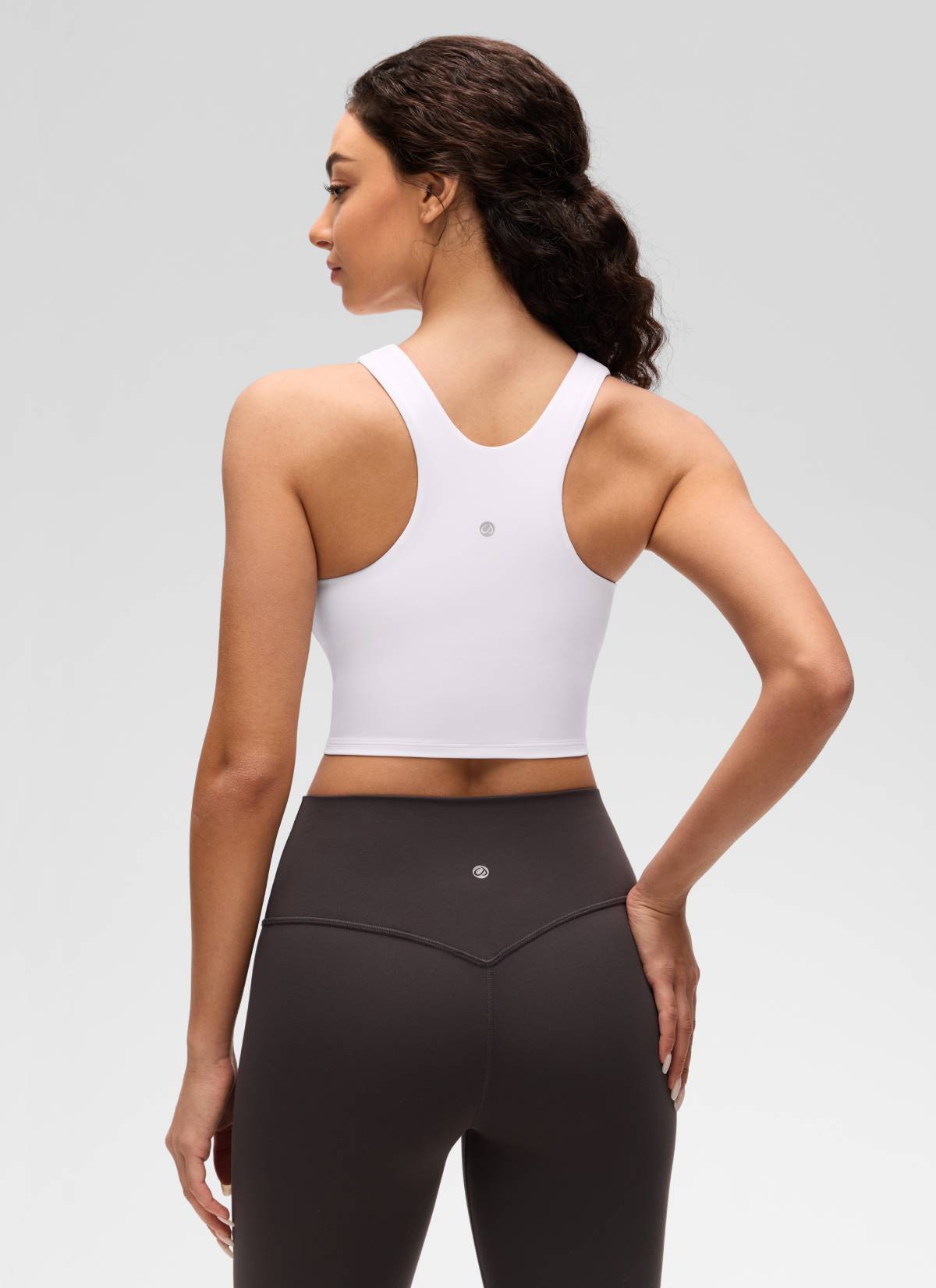 CRZ YOGA Butterluxe Camiseta sin Mangas con Espalda Cruzada para Mujer blanco @model_info:Anano
