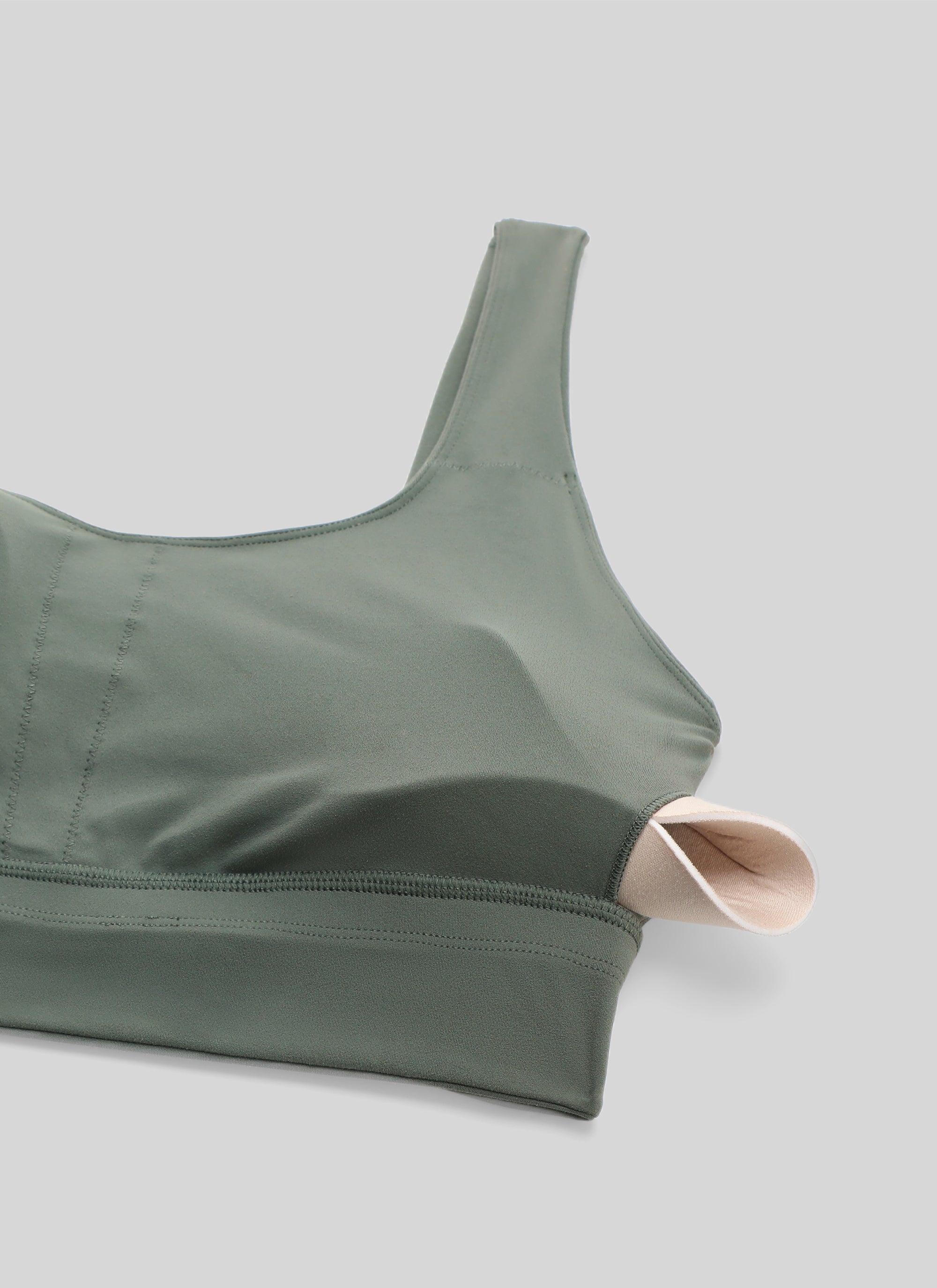 CRZ YOGA  Butterluxe Sujetador Deportivo Espalda en U Salvia gris @model_info:NEW