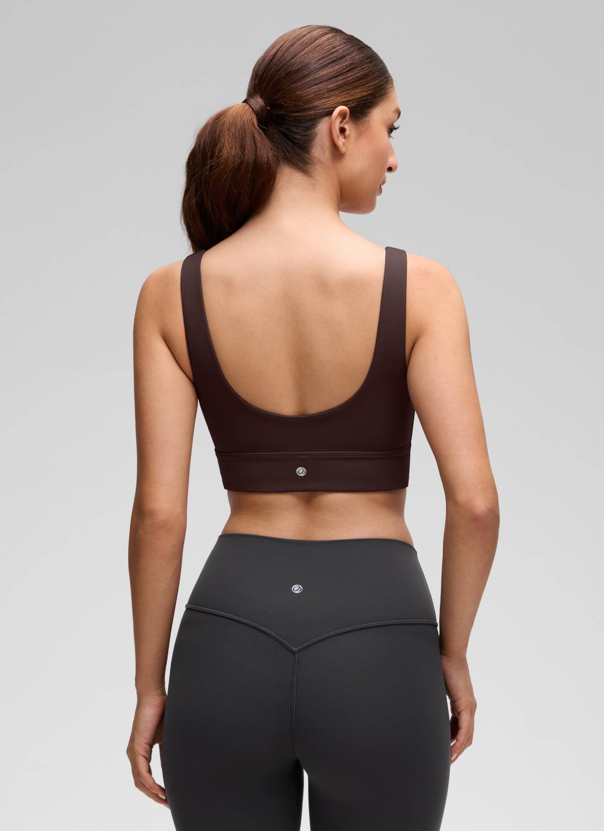 CRZ YOGA  Butterluxe Sujetador Deportivo Espalda en U Marrón Fudge Caliente @model_info:Inga