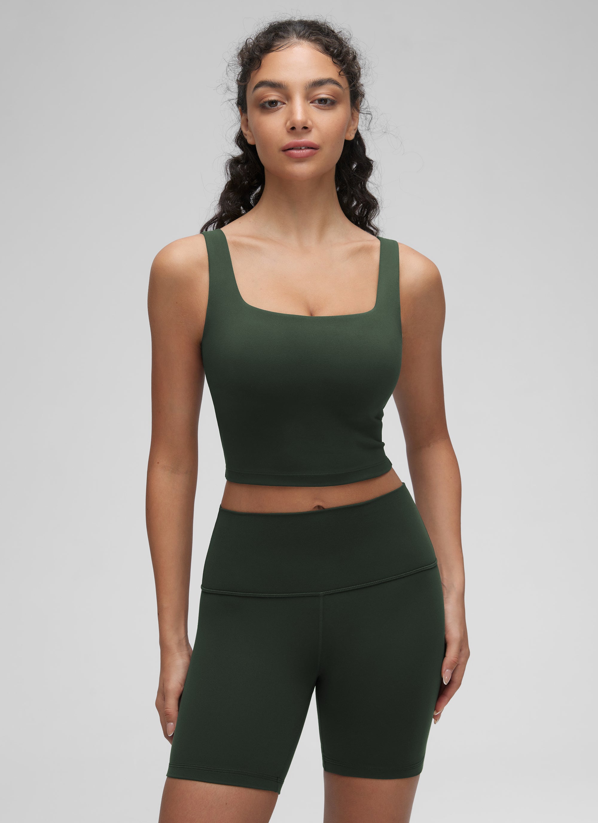 CRZ YOGA Butterluxe Sujetador de Yoga con Escote Cuadrado para Mujer Leyenda Verde