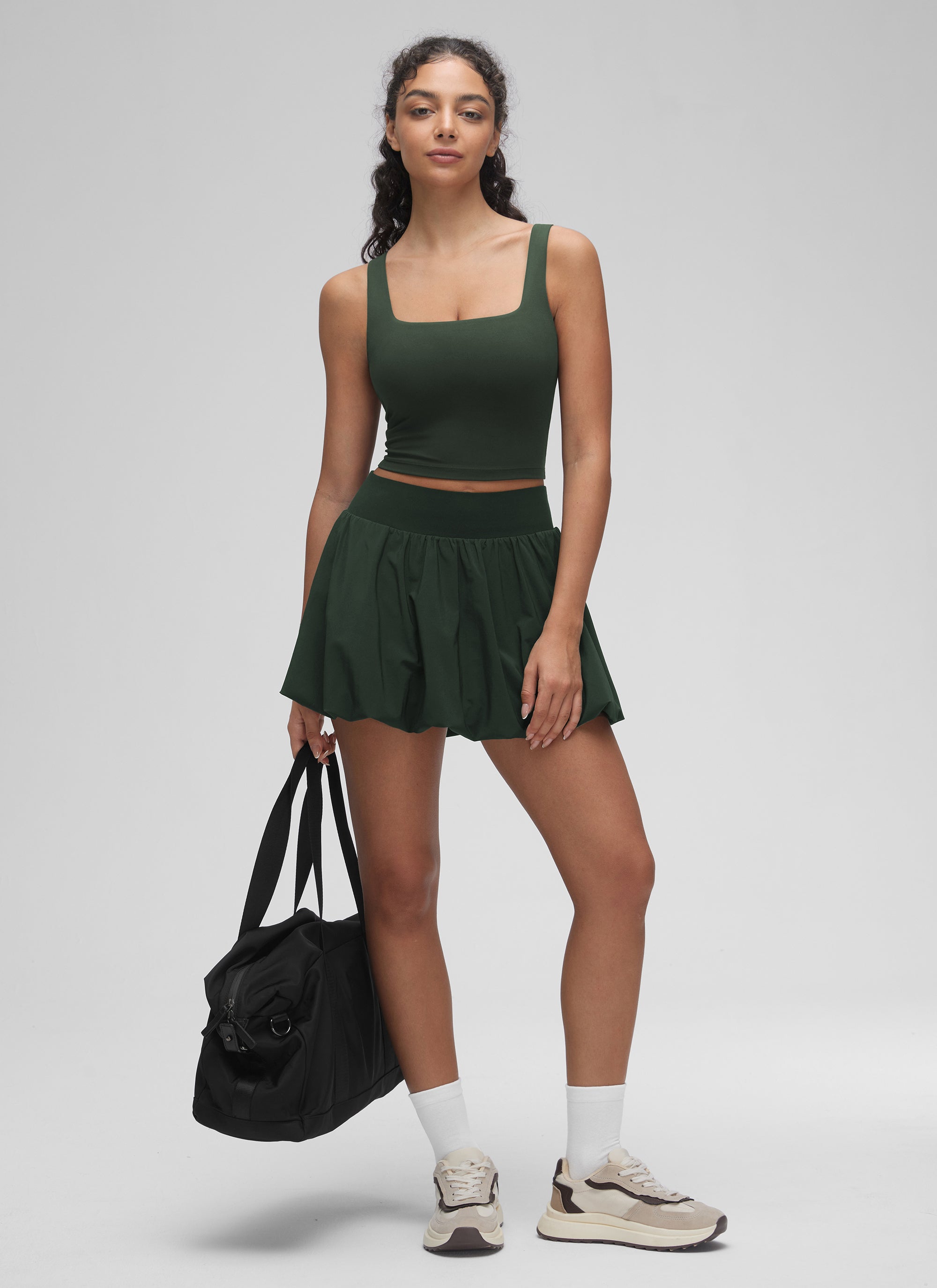 CRZ YOGA Butterluxe Sujetador de Yoga con Escote Cuadrado para Mujer Leyenda Verde
