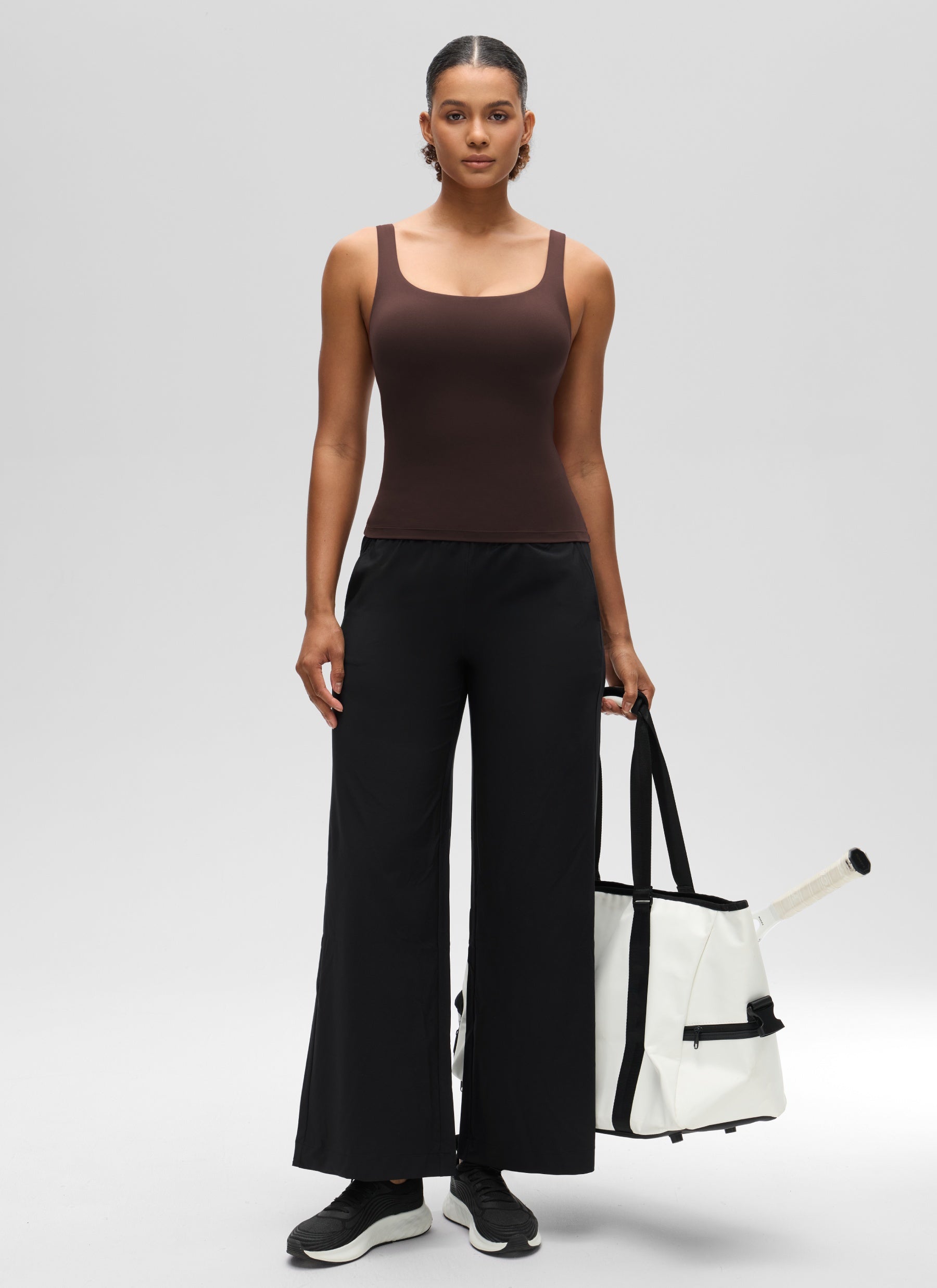 CRZ YOGA Butterluxe Camiseta sin Mangas con Cuello en U para Mujer Marrón Fudge Caliente