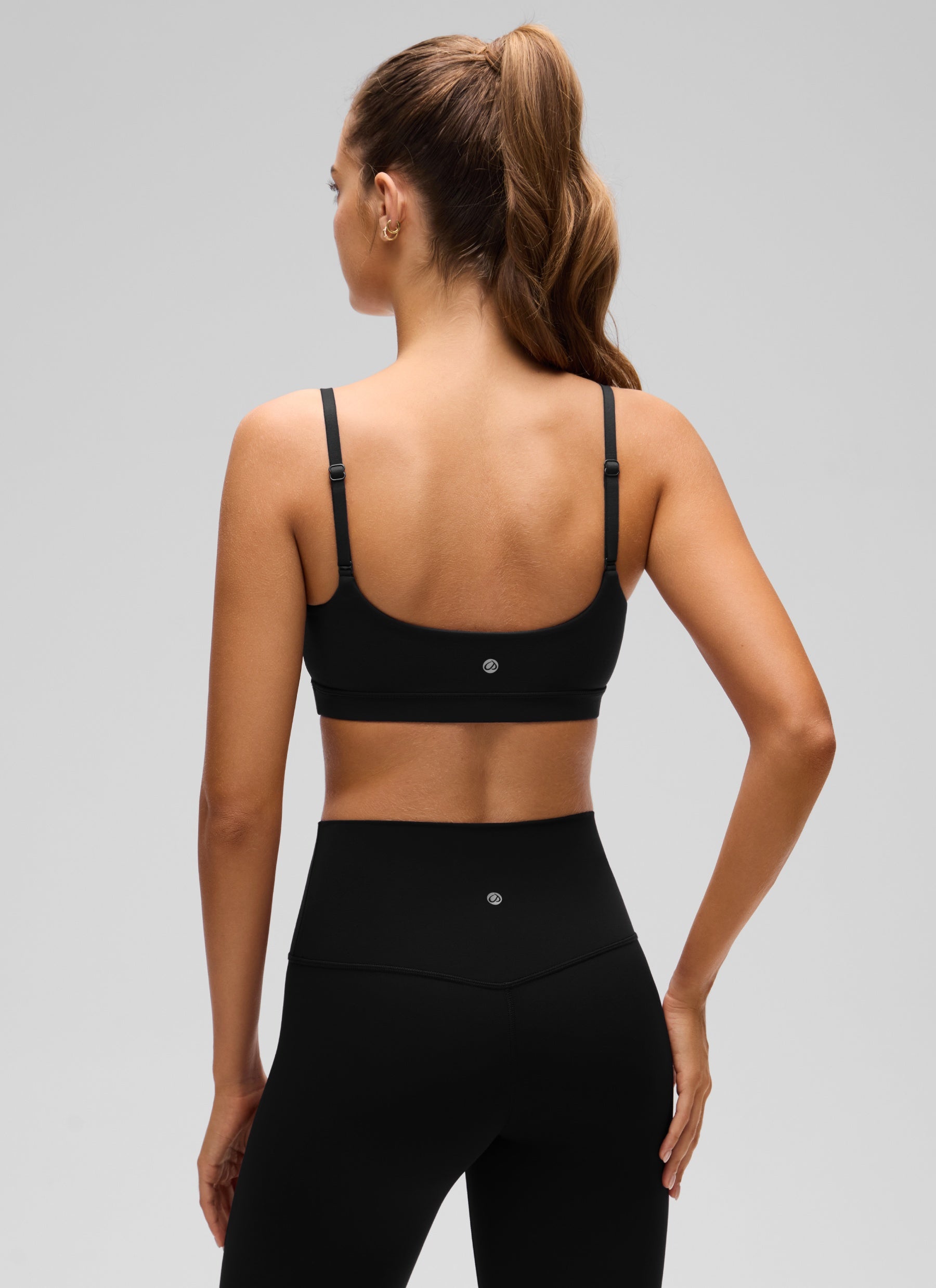 CRZ YOGA Butterluxe Sujetador con Tirantes Spaguetti Ajustables Negro