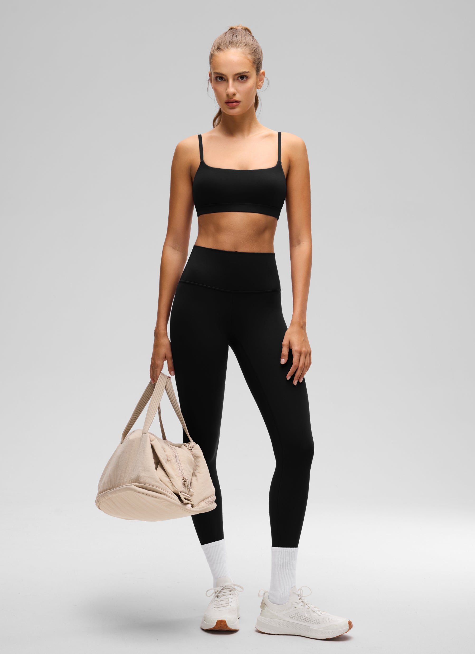 CRZ YOGA Butterluxe Sujetador con Tirantes Spaguetti Ajustables Negro