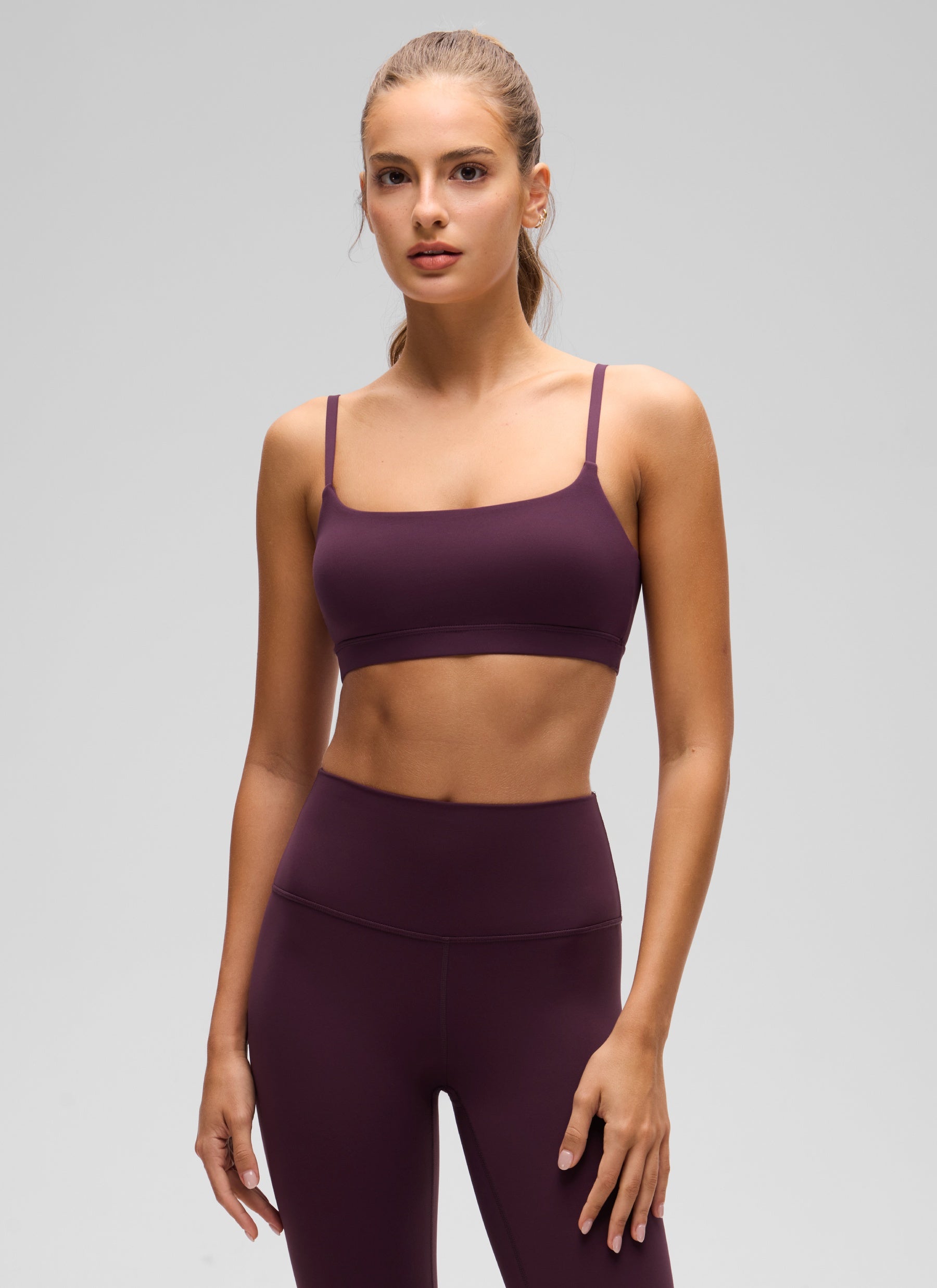 CRZ YOGA Butterluxe Sujetador con Tirantes Spaguetti Ajustables Deep Purple