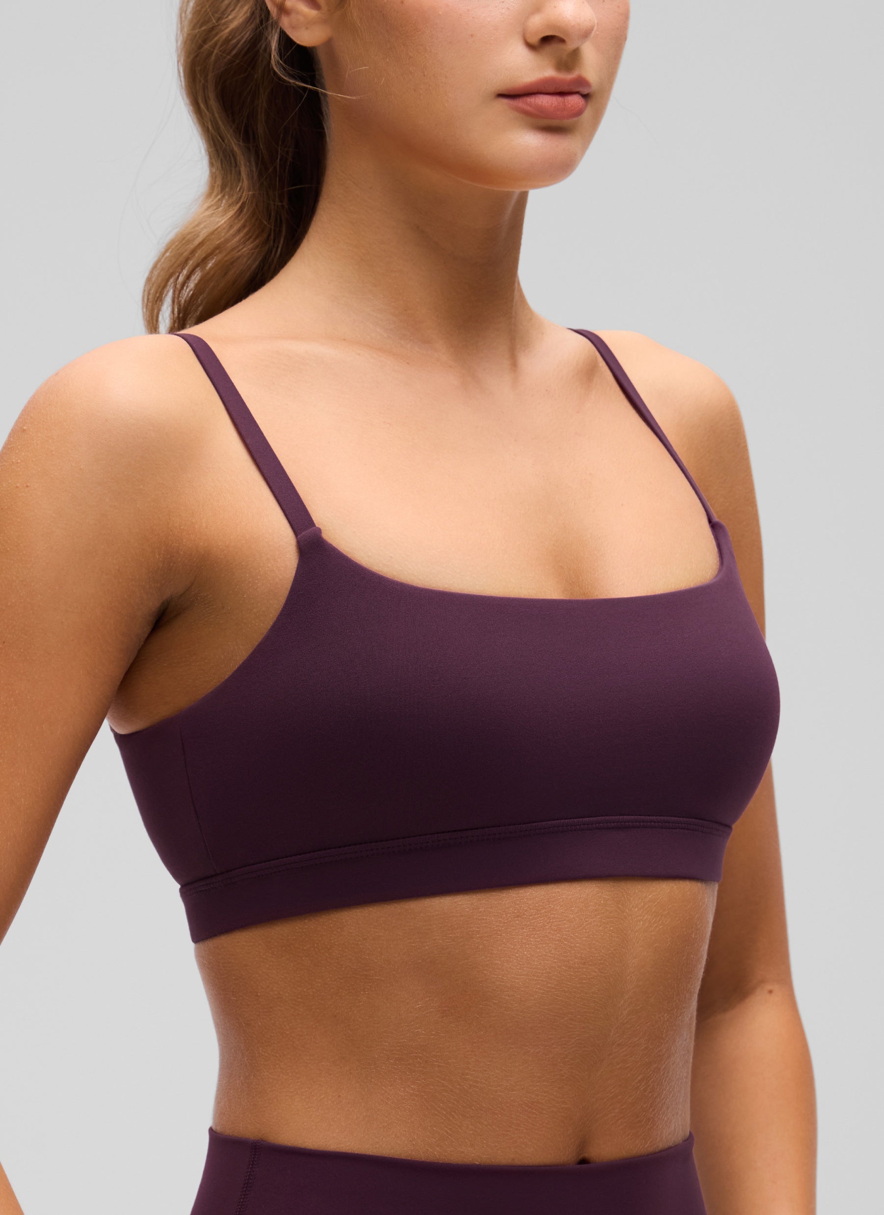 CRZ YOGA Butterluxe Sujetador con Tirantes Spaguetti Ajustables Deep Purple