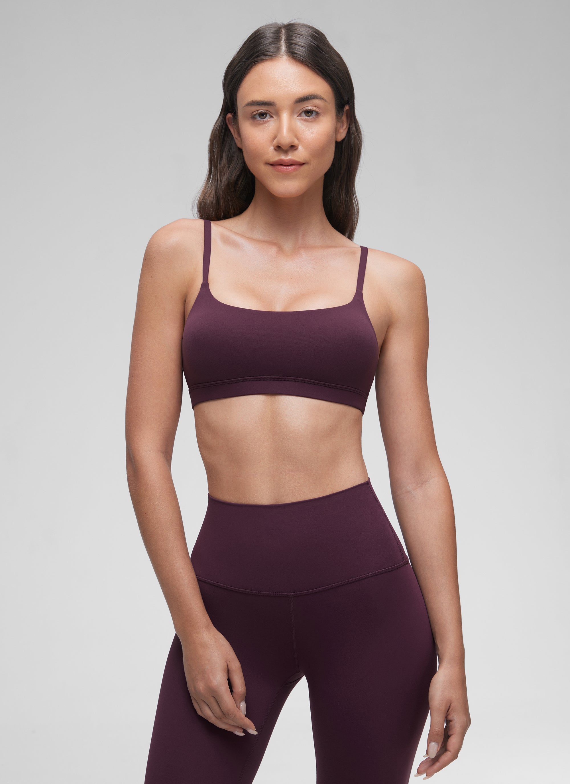 CRZ YOGA Butterluxe Sujetador con Tirantes Spaguetti Ajustables Deep Purple