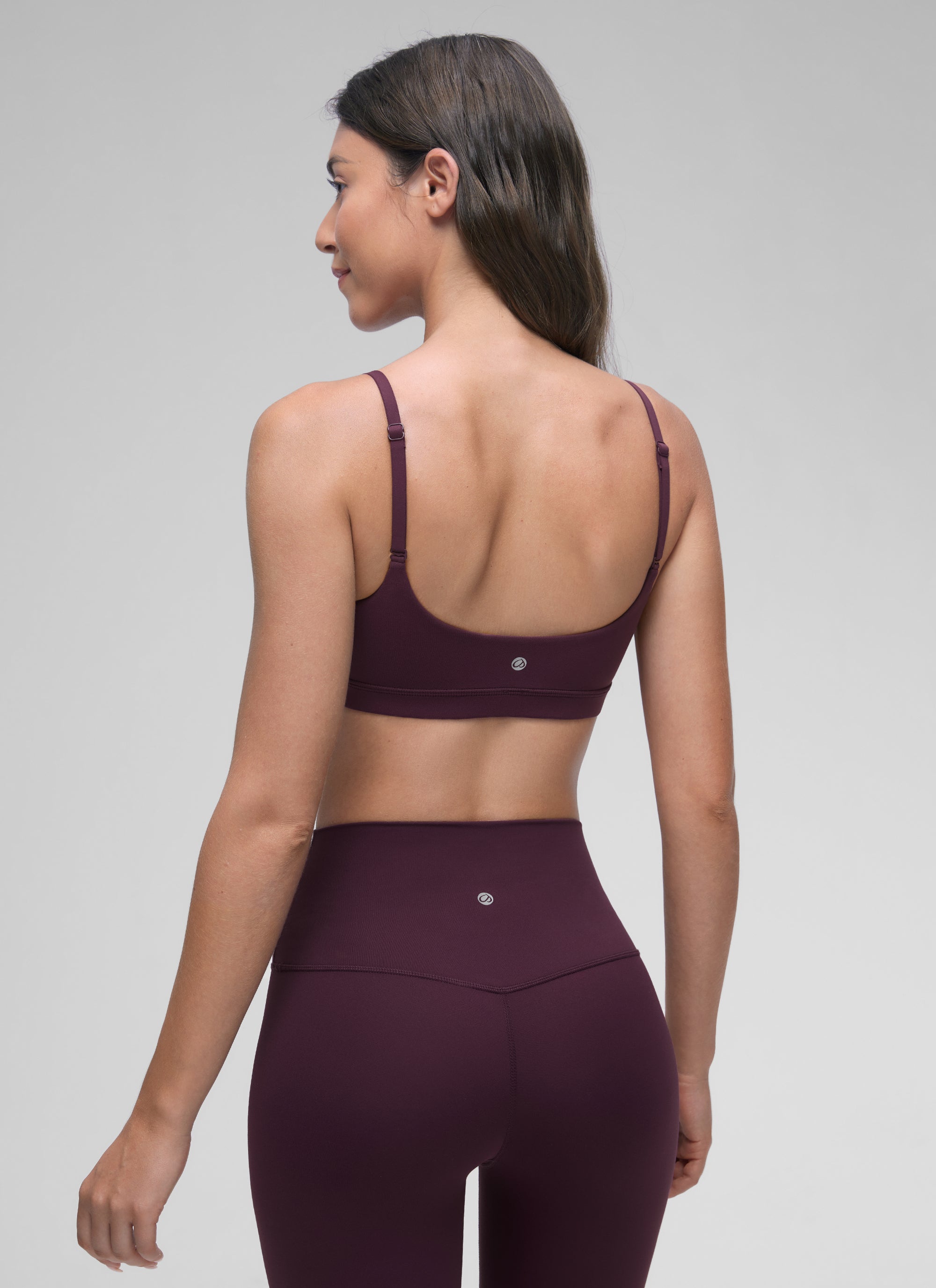 CRZ YOGA Butterluxe Sujetador con Tirantes Spaguetti Ajustables Deep Purple