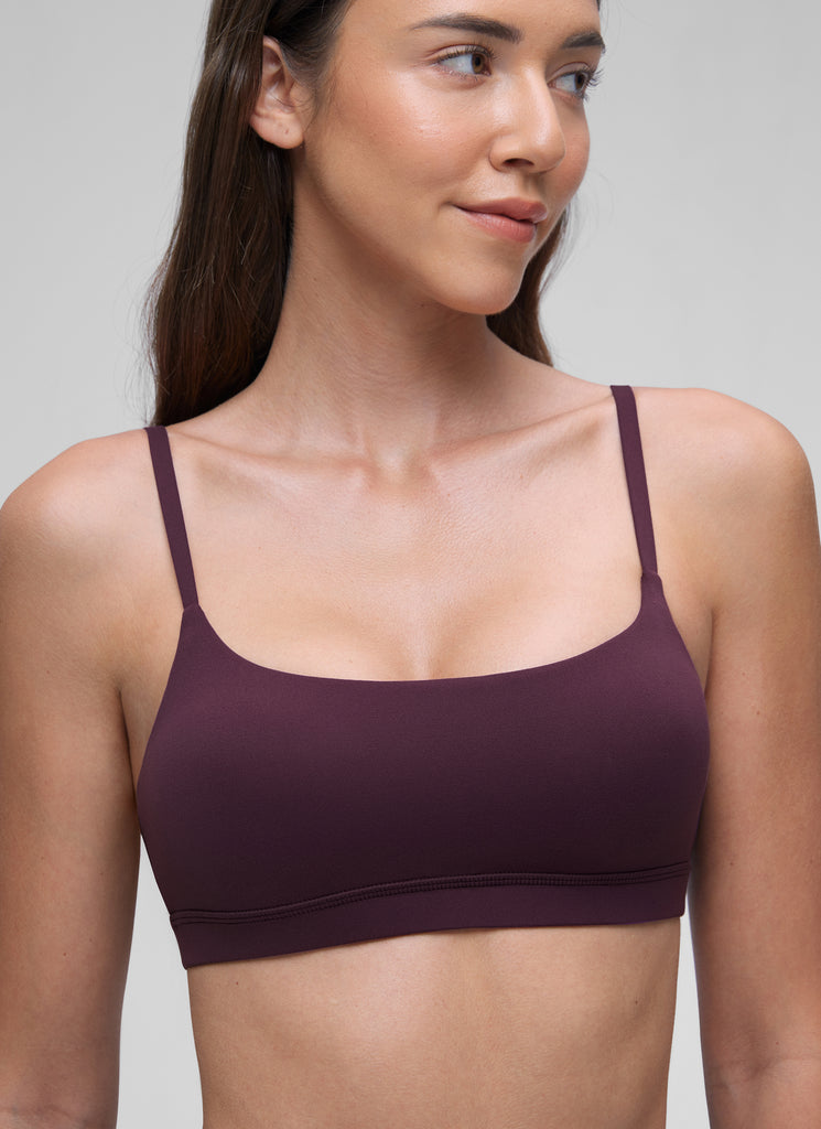 CRZ YOGA Butterluxe Sujetador con Tirantes Spaguetti Ajustables Deep Purple
