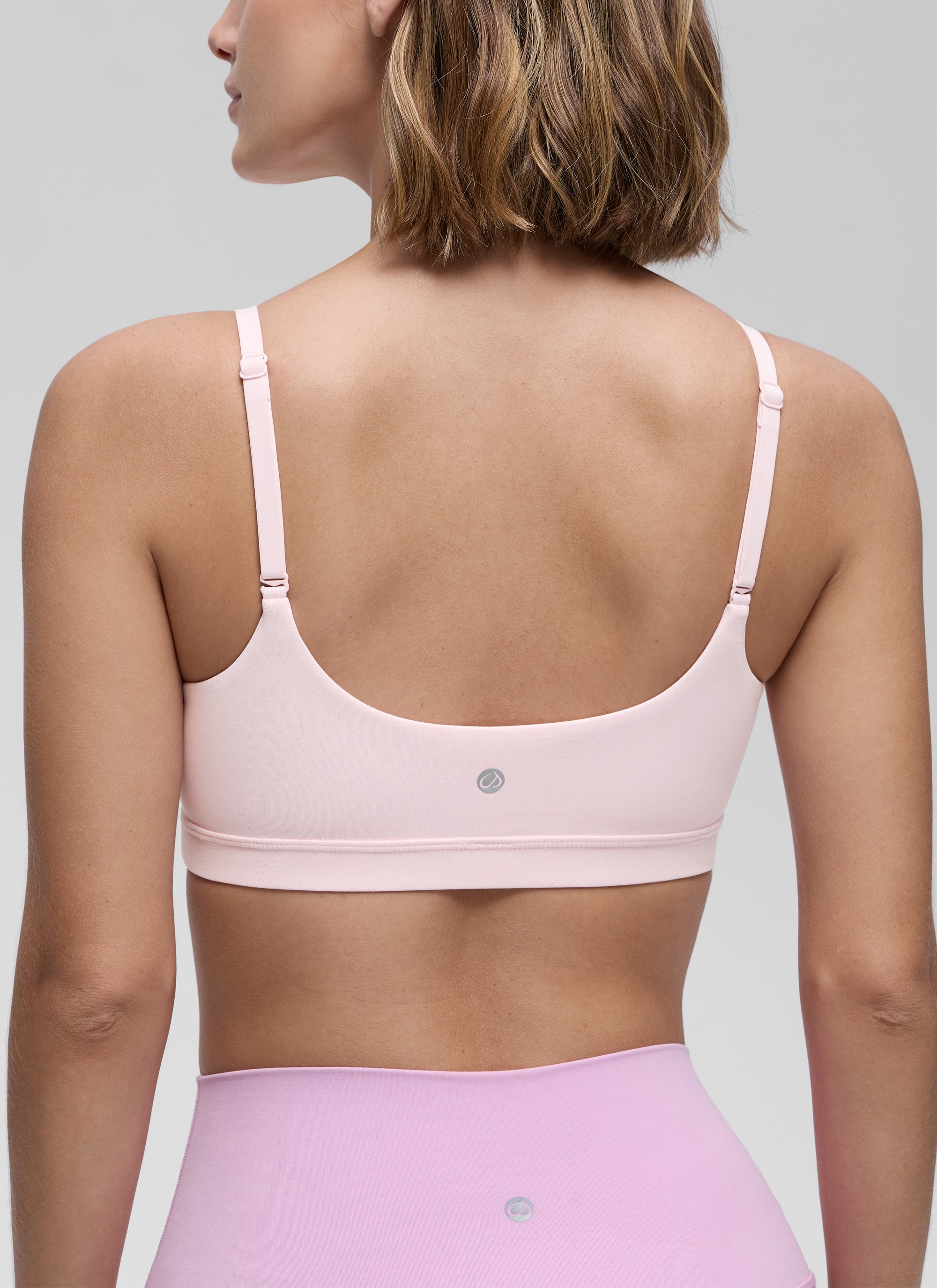CRZ YOGA Butterluxe Sujetador con Tirantes Spaguetti Ajustables Rosa Fresa
