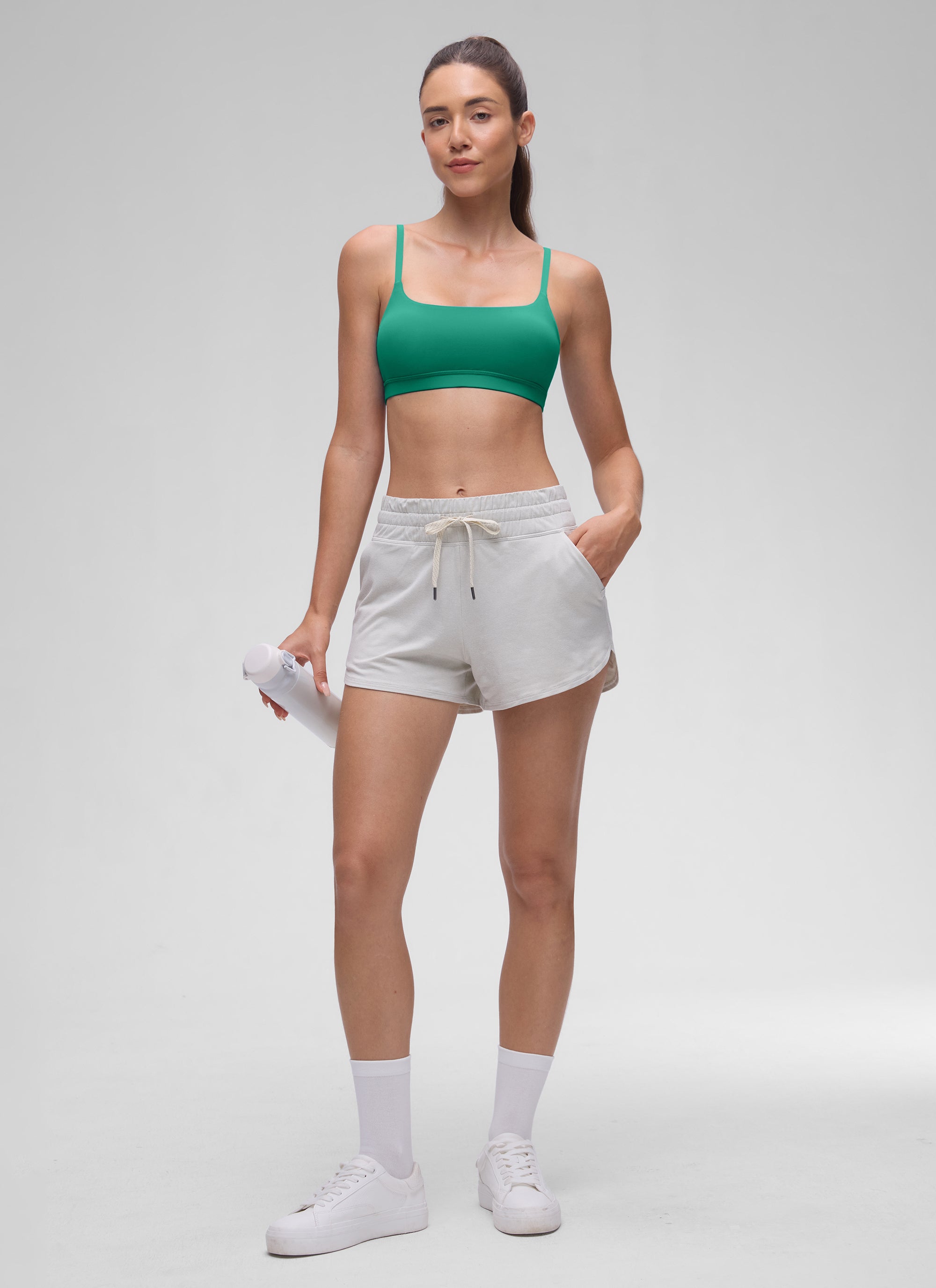 CRZ YOGA Butterluxe Sujetador con Tirantes Spaguetti Ajustables Verde Cascadia