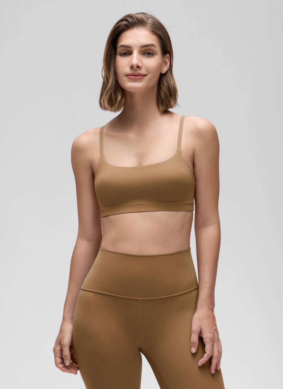 CRZ YOGA Butterluxe Sujetador con Tirantes Spaguetti Ajustables Pimienta de Jamaica