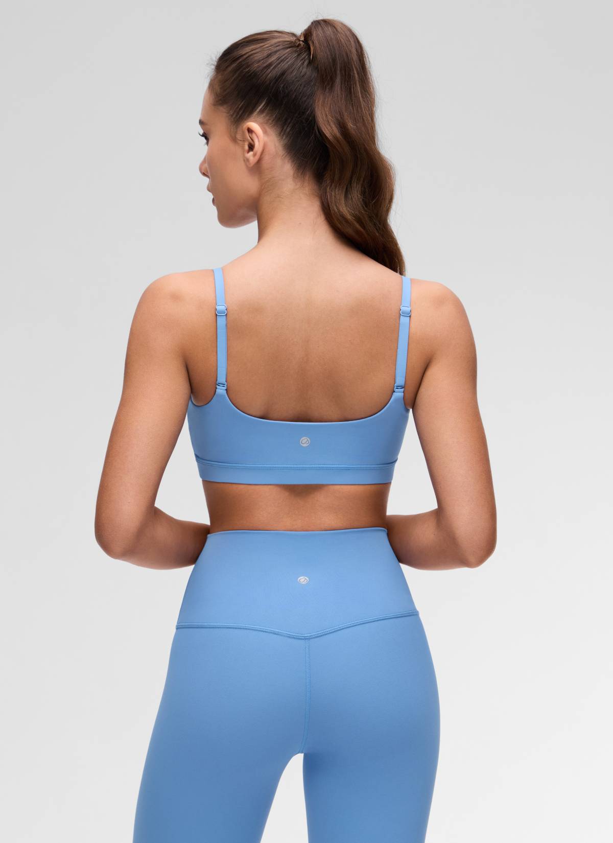 CRZ YOGA Butterluxe Sujetador con Tirantes Spaguetti Ajustables Fiesta Azul