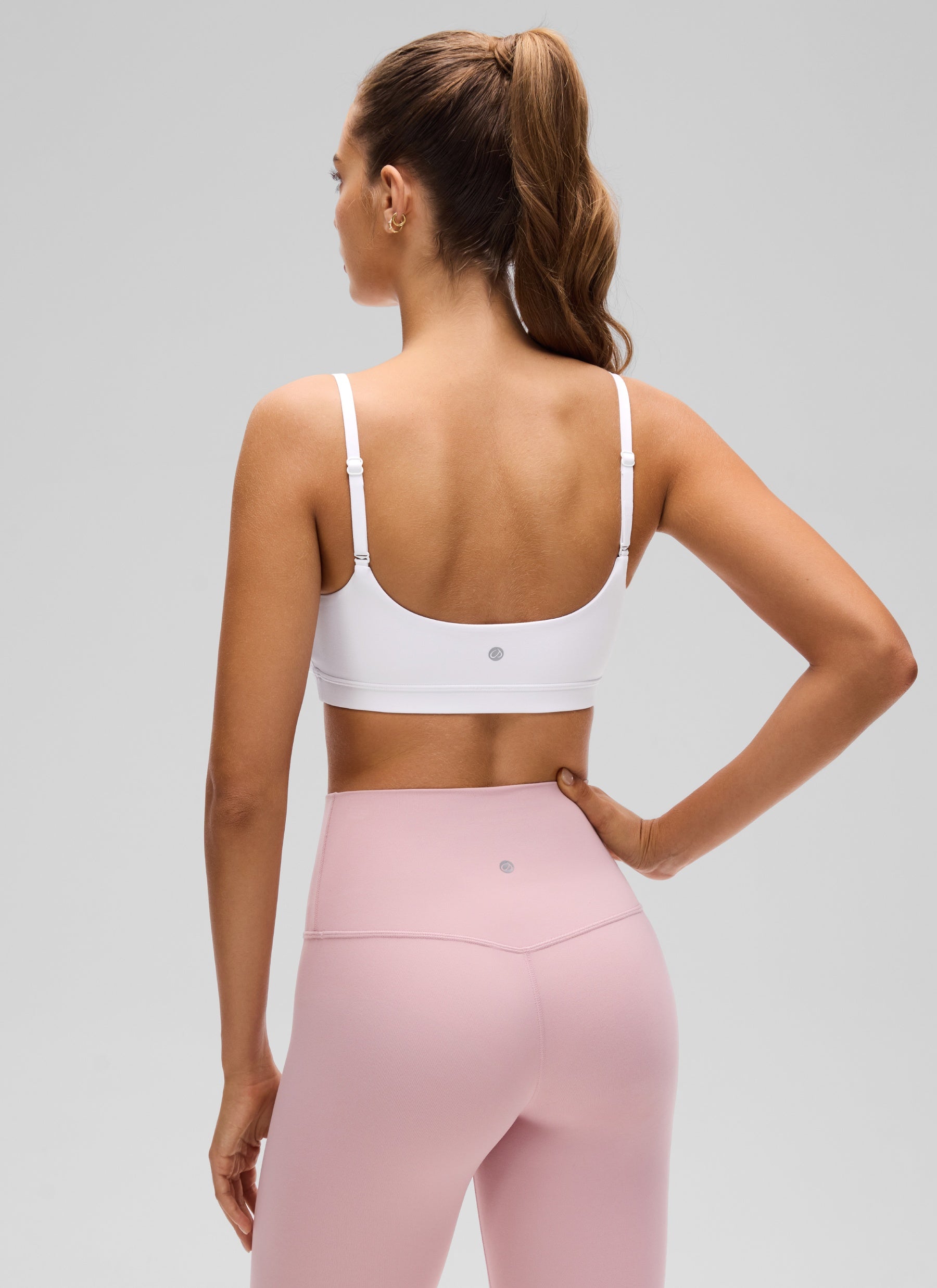 CRZ YOGA Butterluxe Sujetador con Tirantes Spaguetti Ajustables blanco