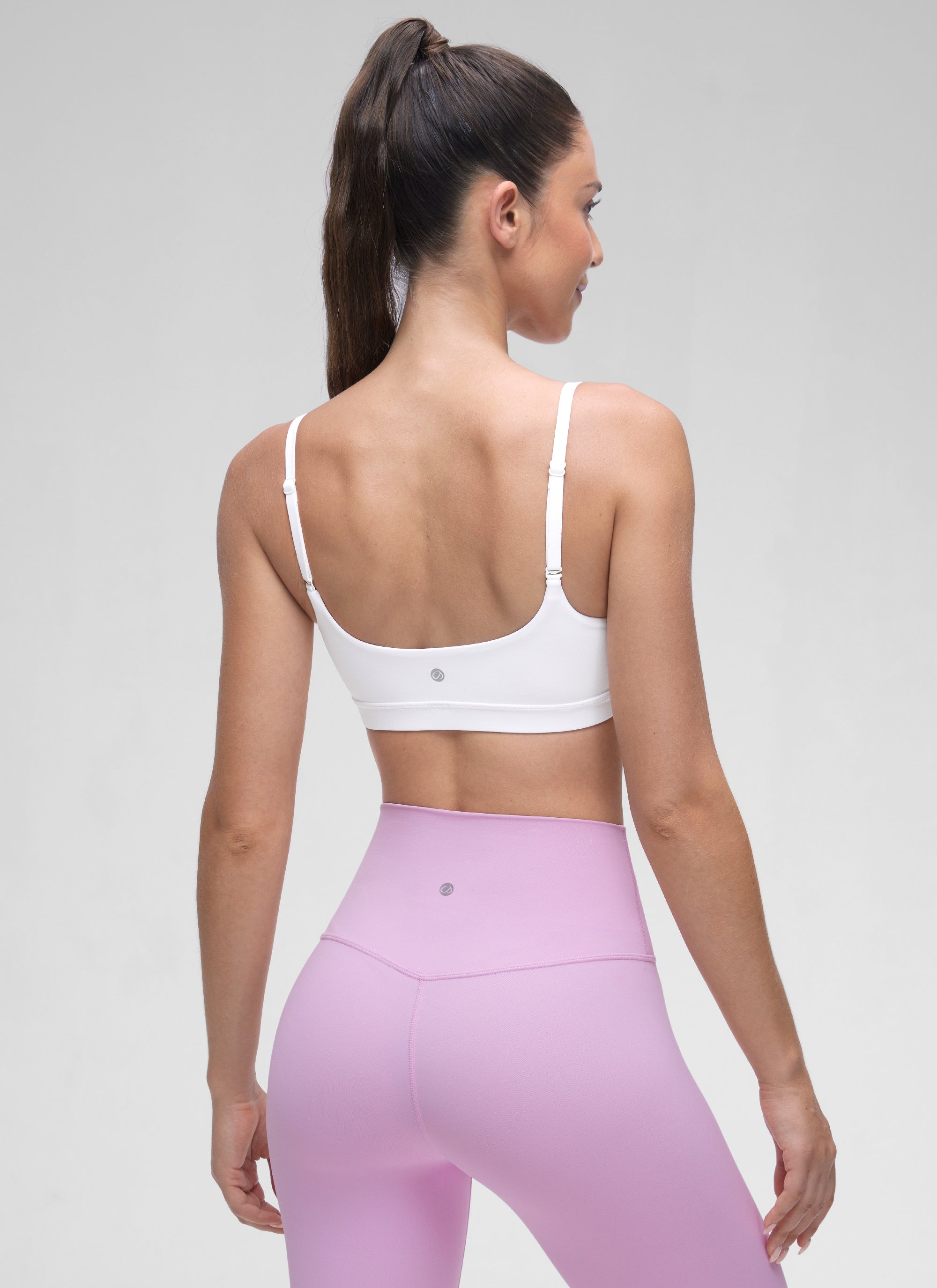 CRZ YOGA Butterluxe Sujetador con Tirantes Spaguetti Ajustables Deep Purple