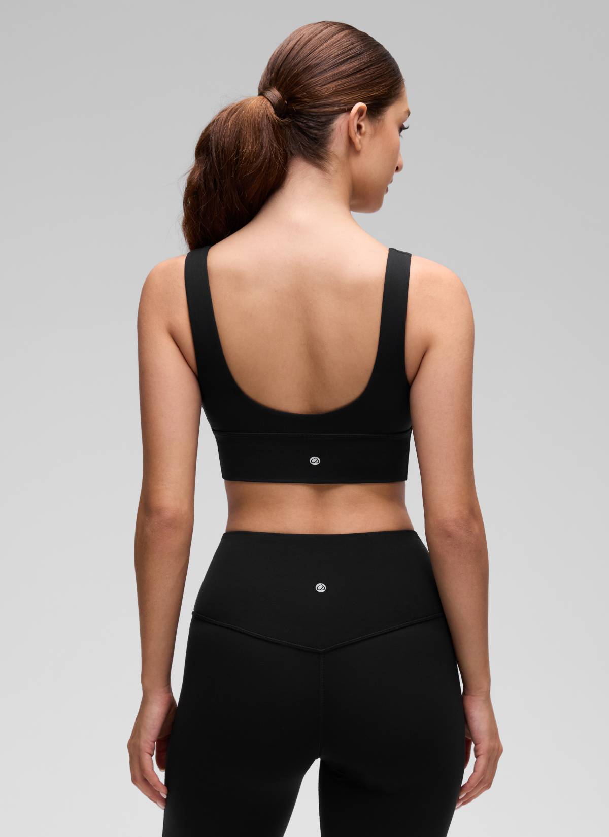CRZ YOGA Butterluxe Sujetador Deportivo Largo con Cuello en V Profundo Negro