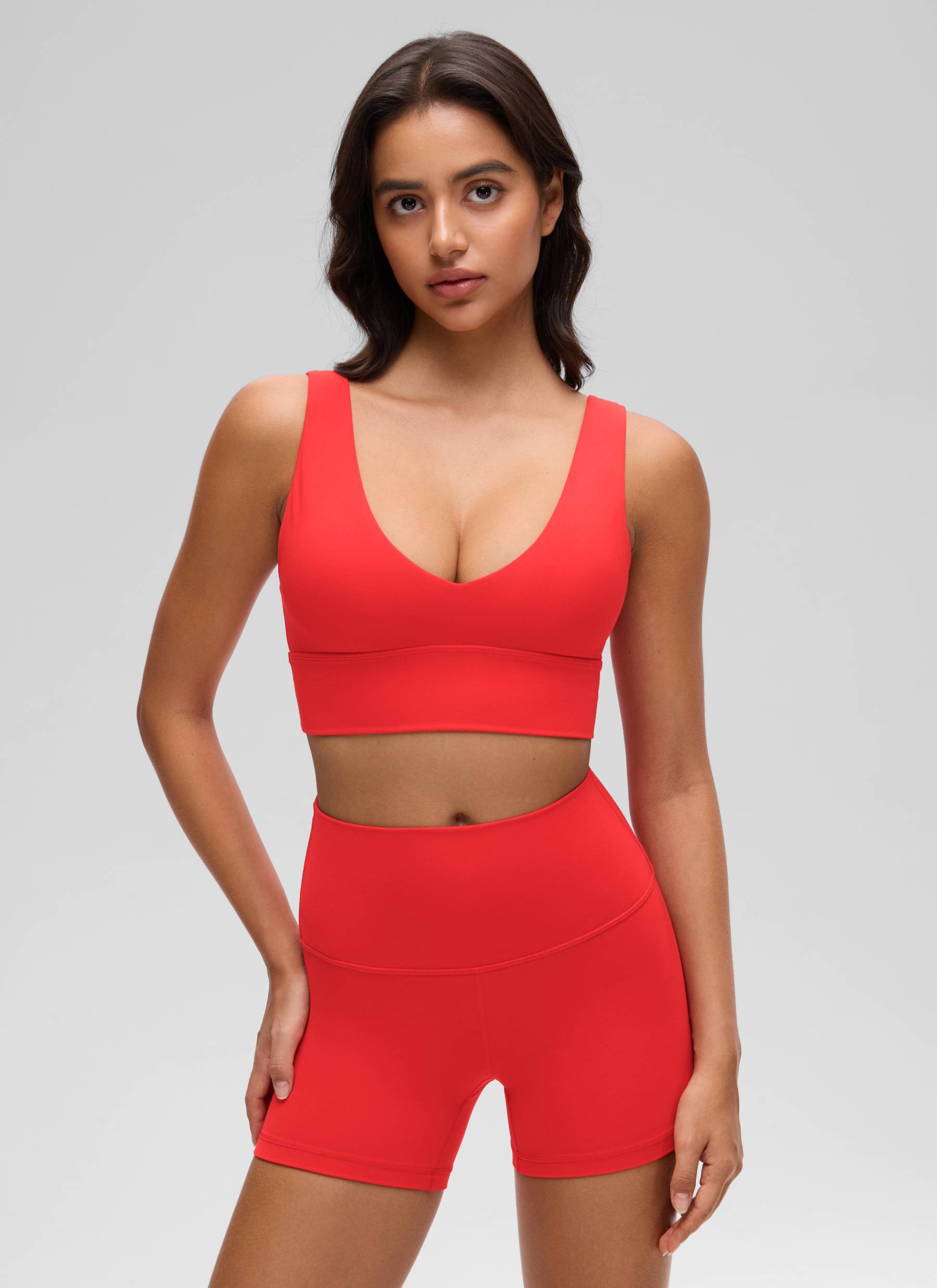 CRZ YOGA Butterluxe Sujetador Deportivo Largo con Cuello en V Profundo Rojo Profundo