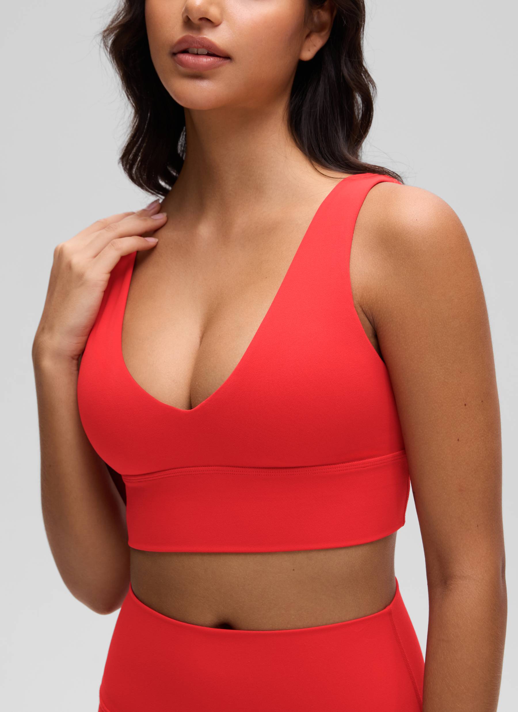 CRZ YOGA Butterluxe Sujetador Deportivo Largo con Cuello en V Profundo Rojo Profundo