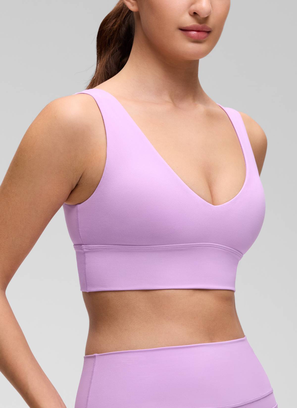 CRZ YOGA Butterluxe Sujetador Deportivo Largo con Cuello en V Profundo Lila