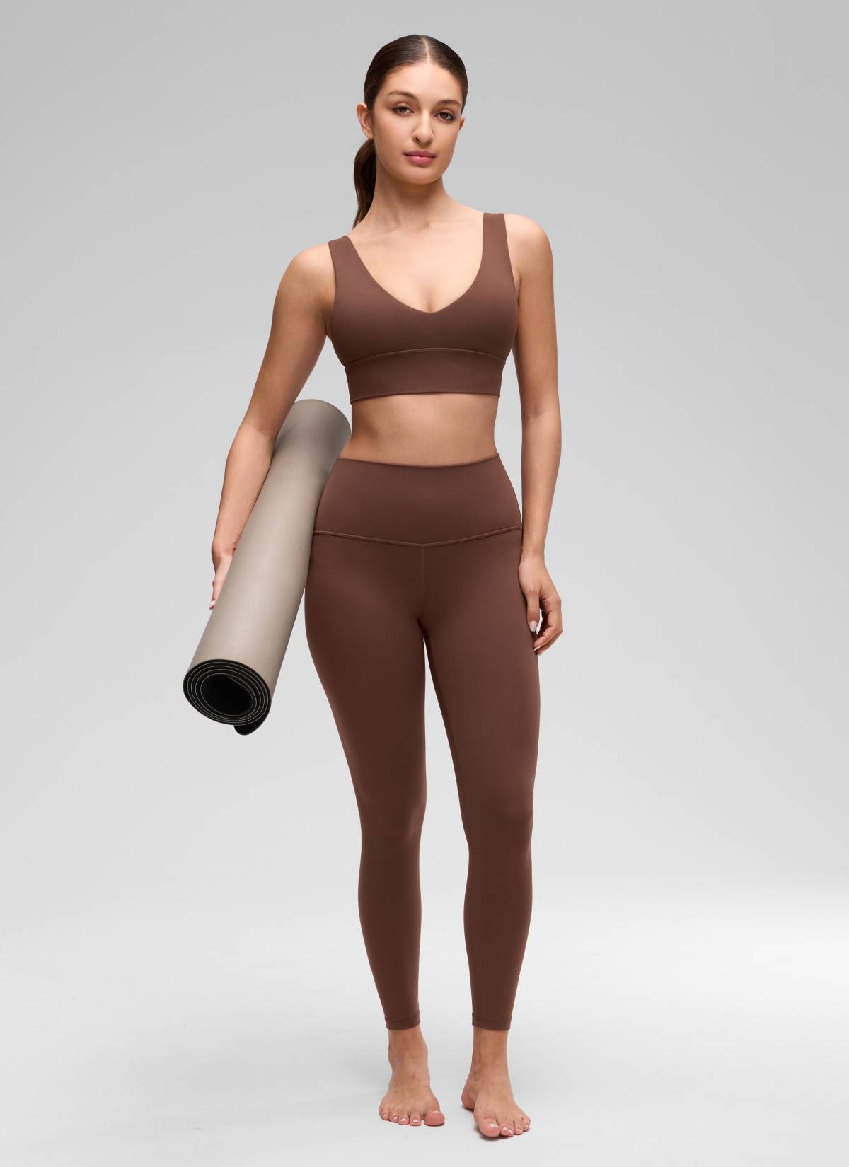 CRZ YOGA Butterluxe Sujetador Deportivo Largo con Cuello en V Profundo Café Morena