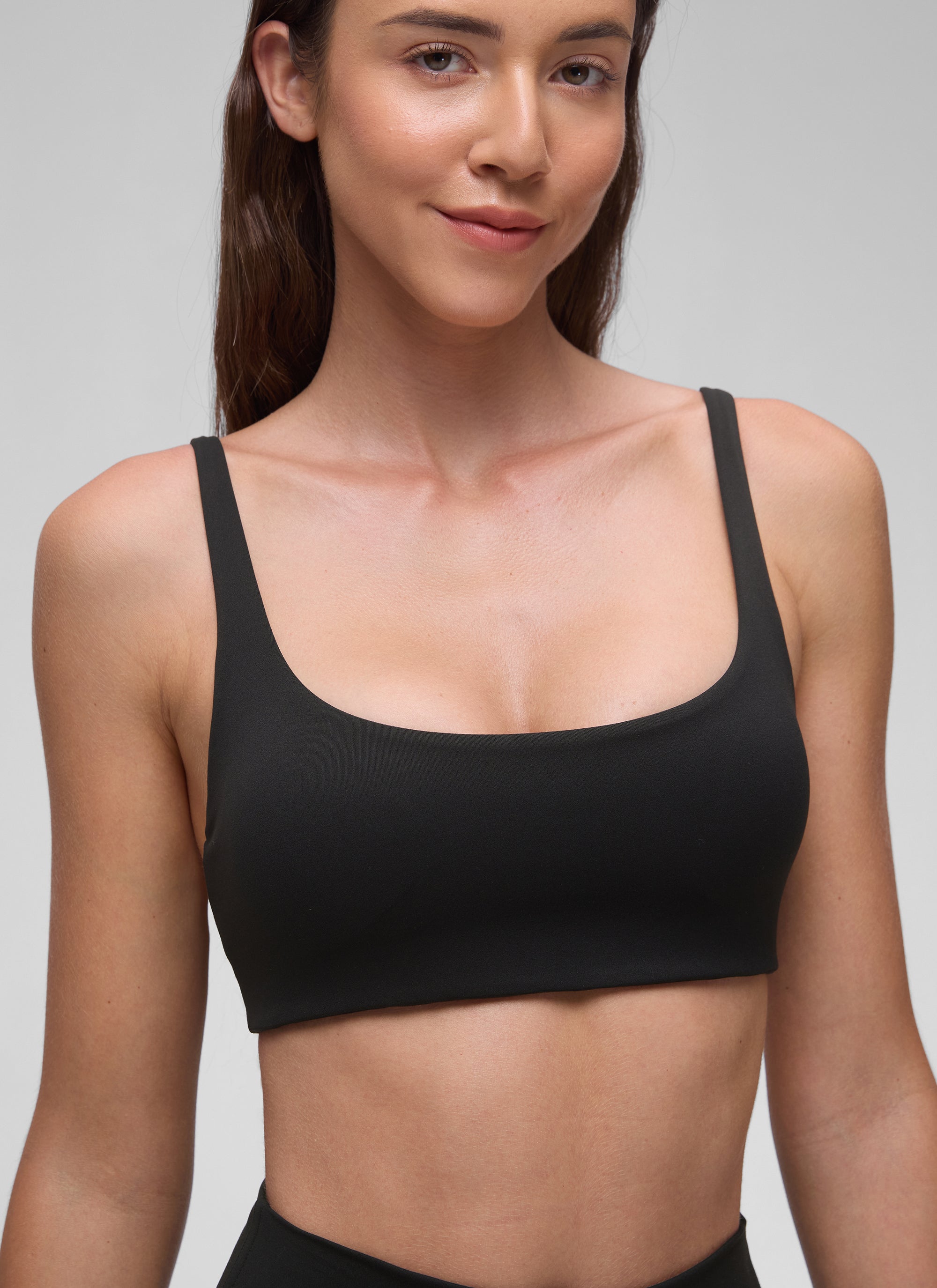 CRZ YOGA Butterluxe Sujetador Mini con Acolchado y Escote Cuadrado Negro