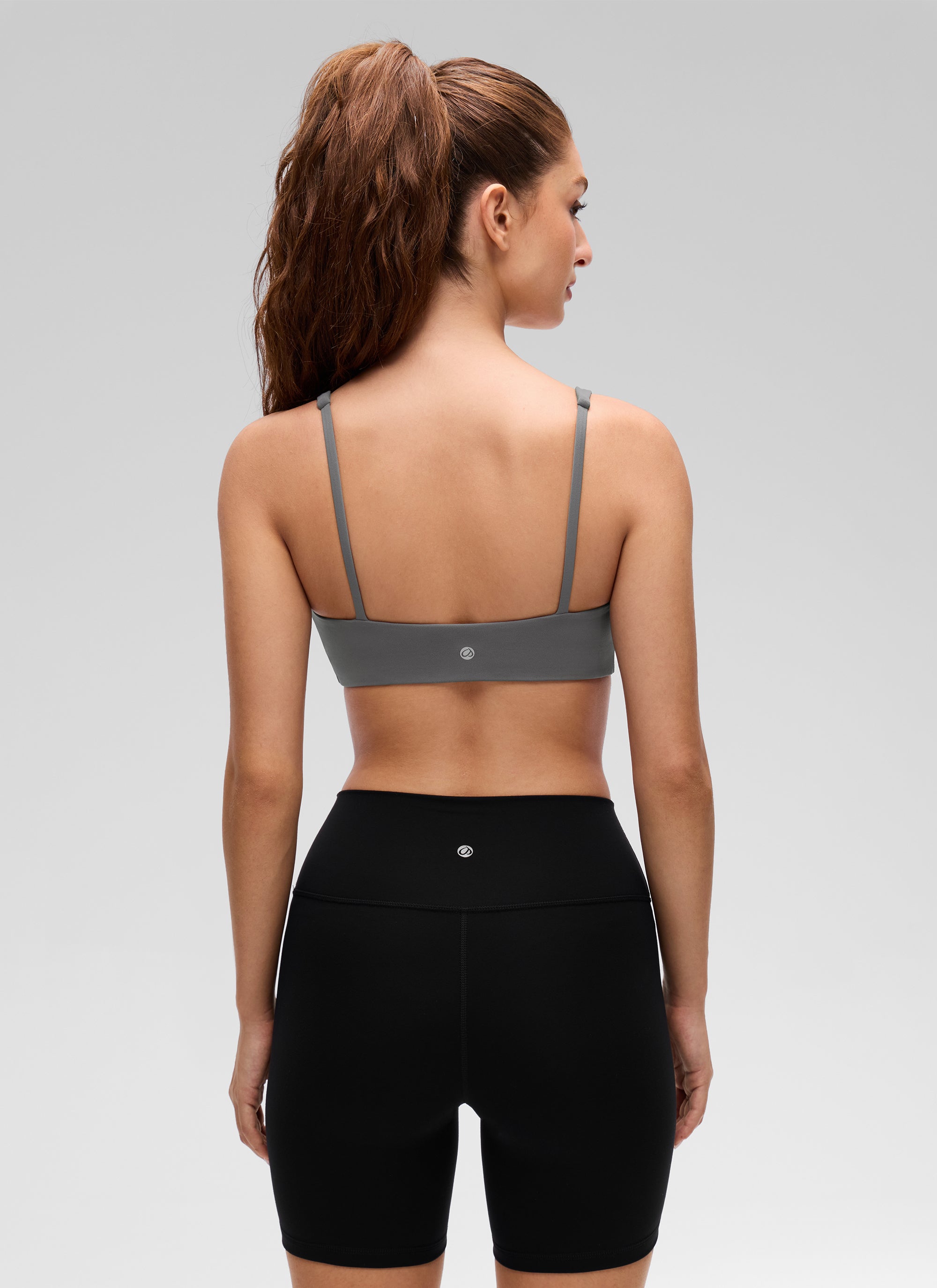 CRZ YOGA Butterluxe Sujetador Mini con Acolchado y Escote Cuadrado Gris ceniza