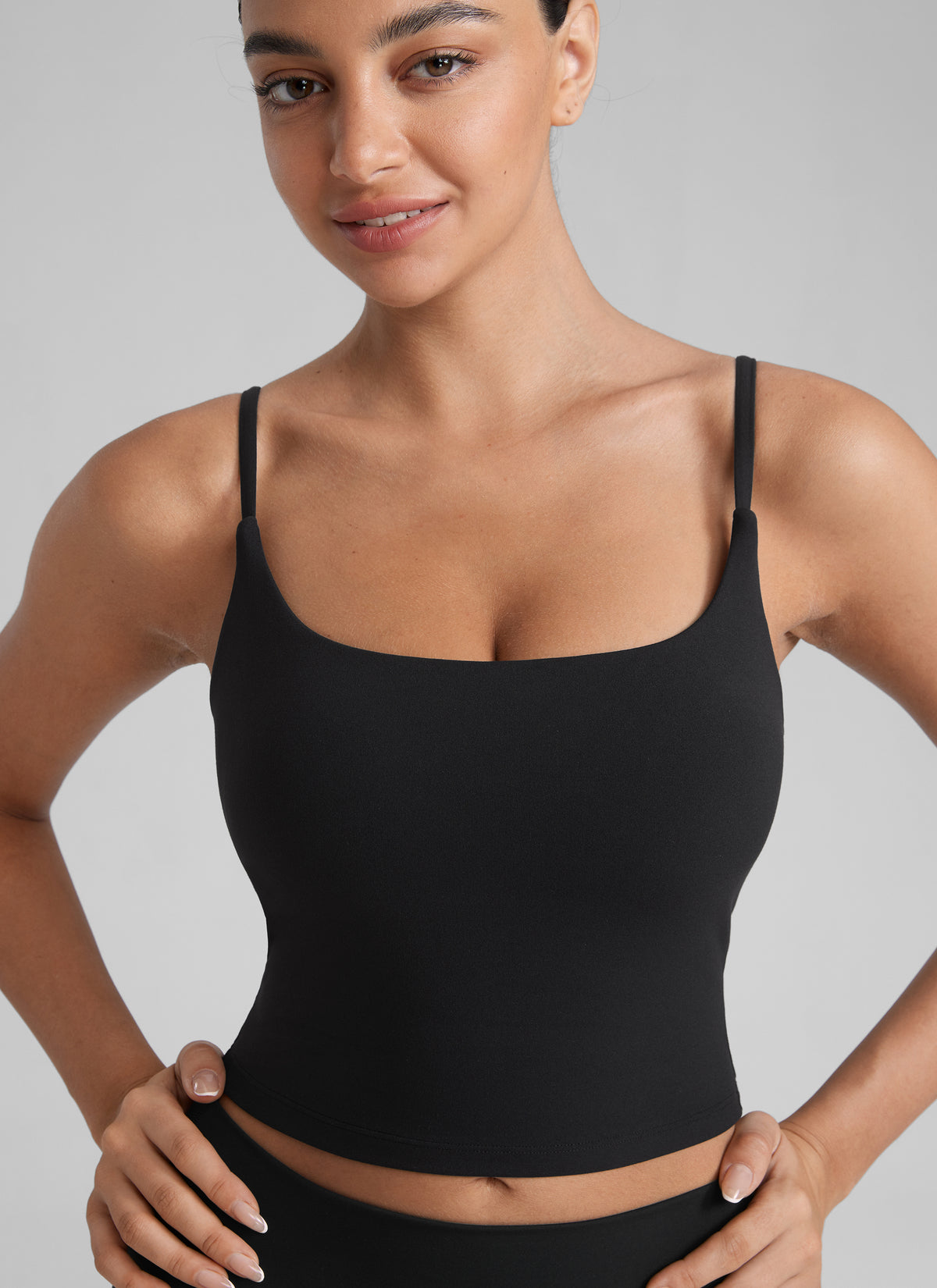 CRZ YOGA Butterlift Sujetador Deportivo con Escote Redondo y U Espalda para Mujer Negro @model_info:Anano