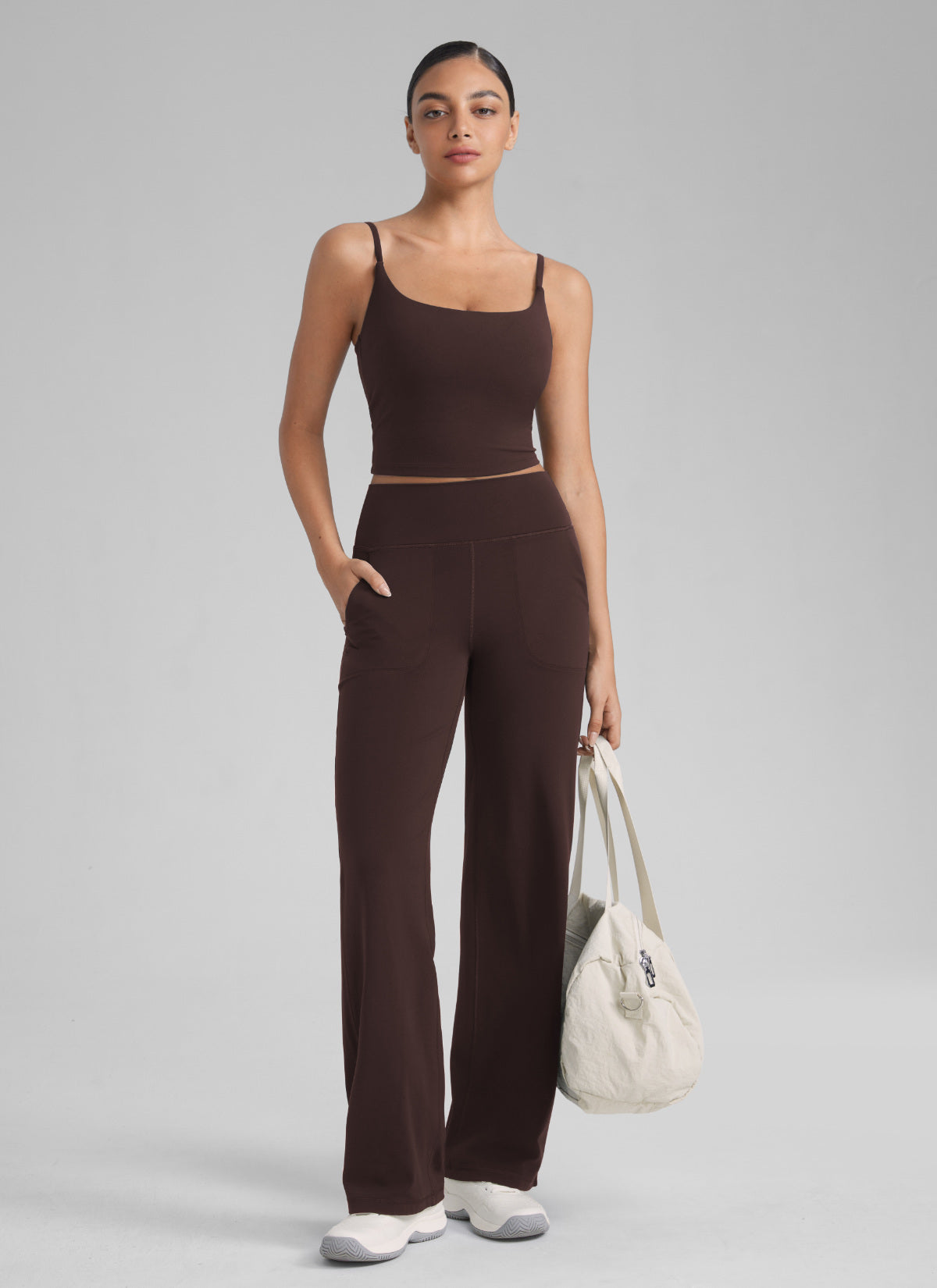 CRZ YOGA Butterlift Sujetador Deportivo con Escote Redondo y U Espalda para Mujer Marrón Fudge Caliente