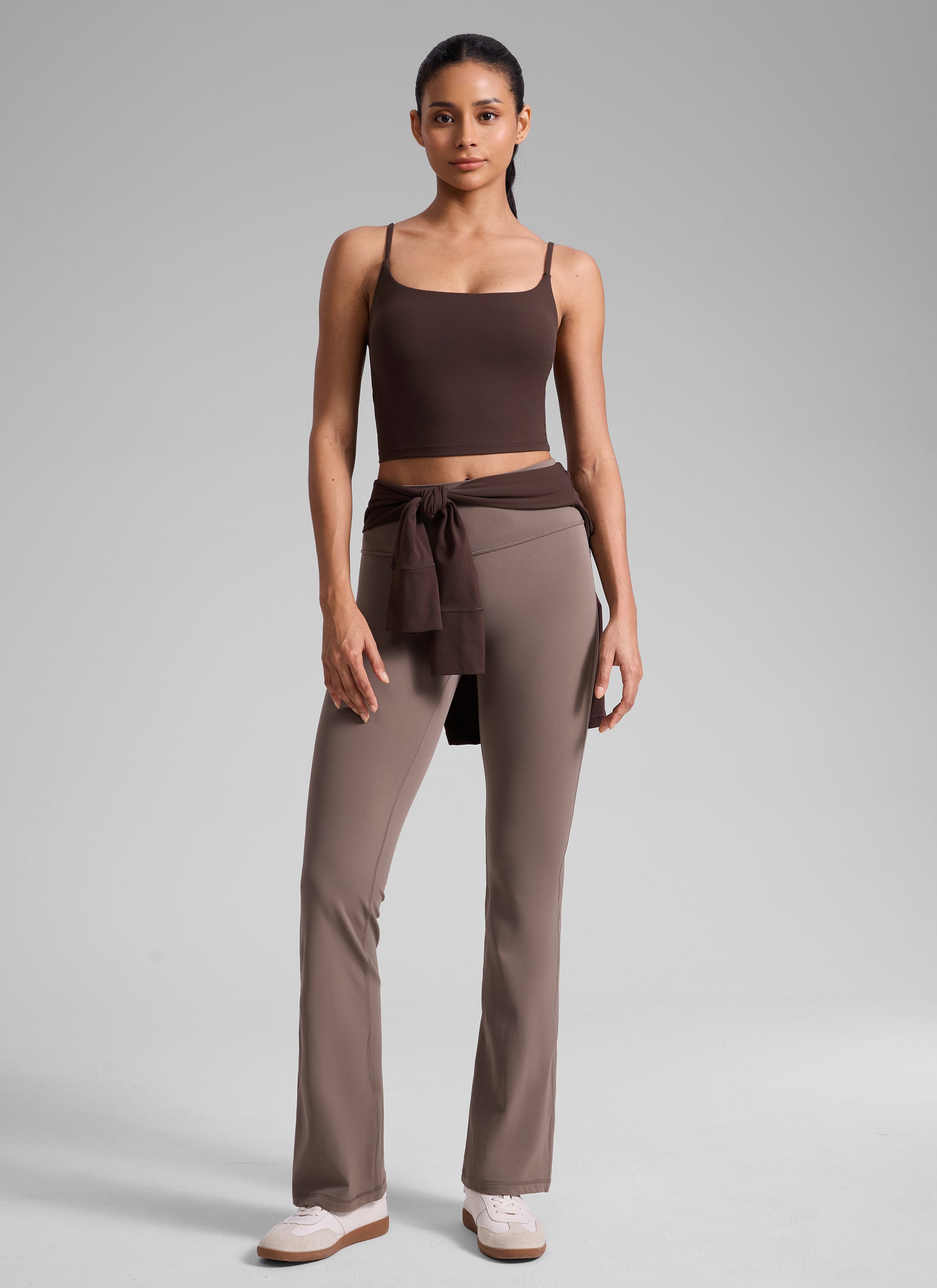 CRZ YOGA Butterlift Sujetador Deportivo con Escote Redondo y U Espalda para Mujer Marrón Fudge Caliente