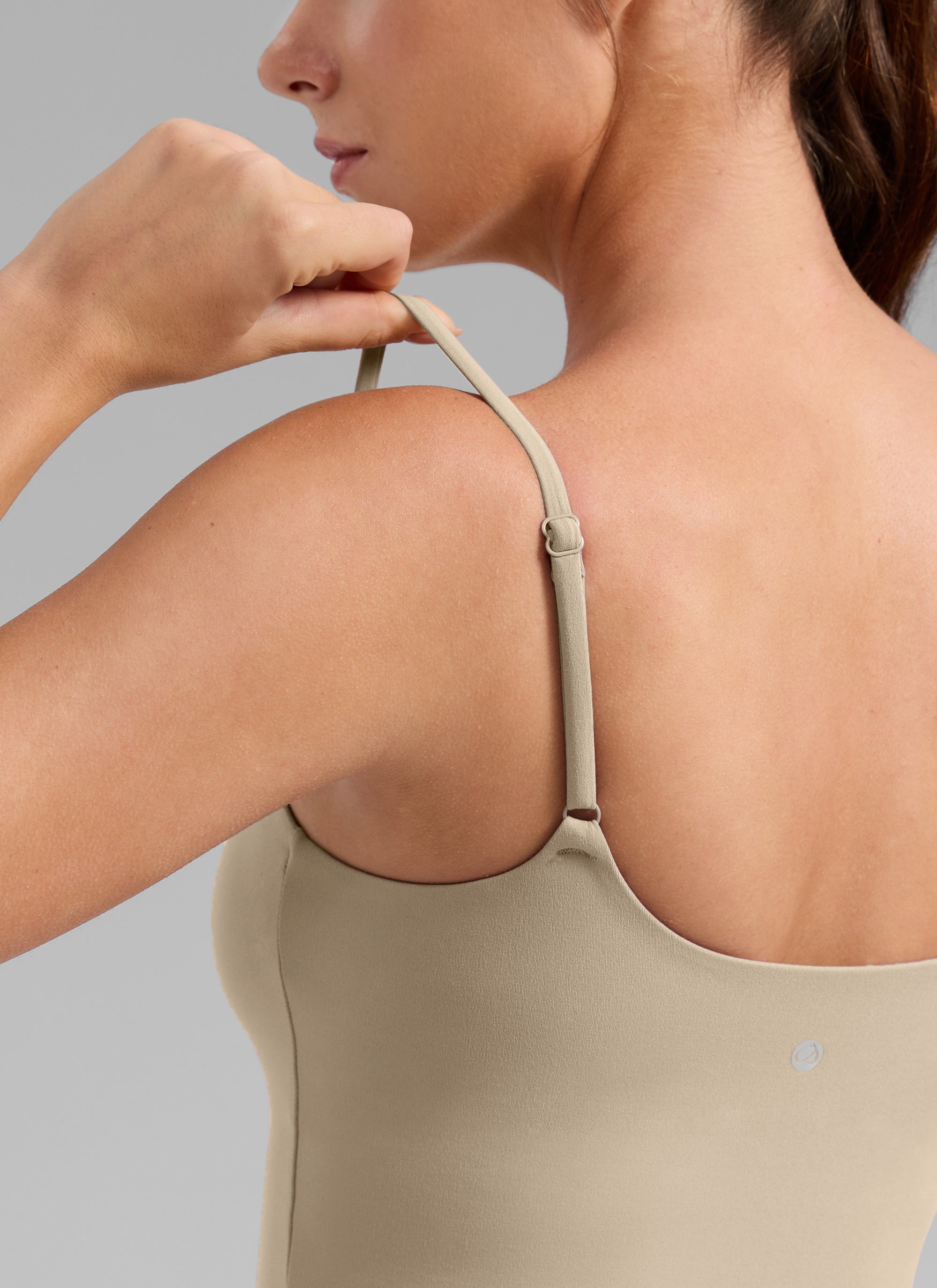 CRZ YOGA Butterlift Sujetador Deportivo con Escote Redondo y U Espalda para Mujer Roble