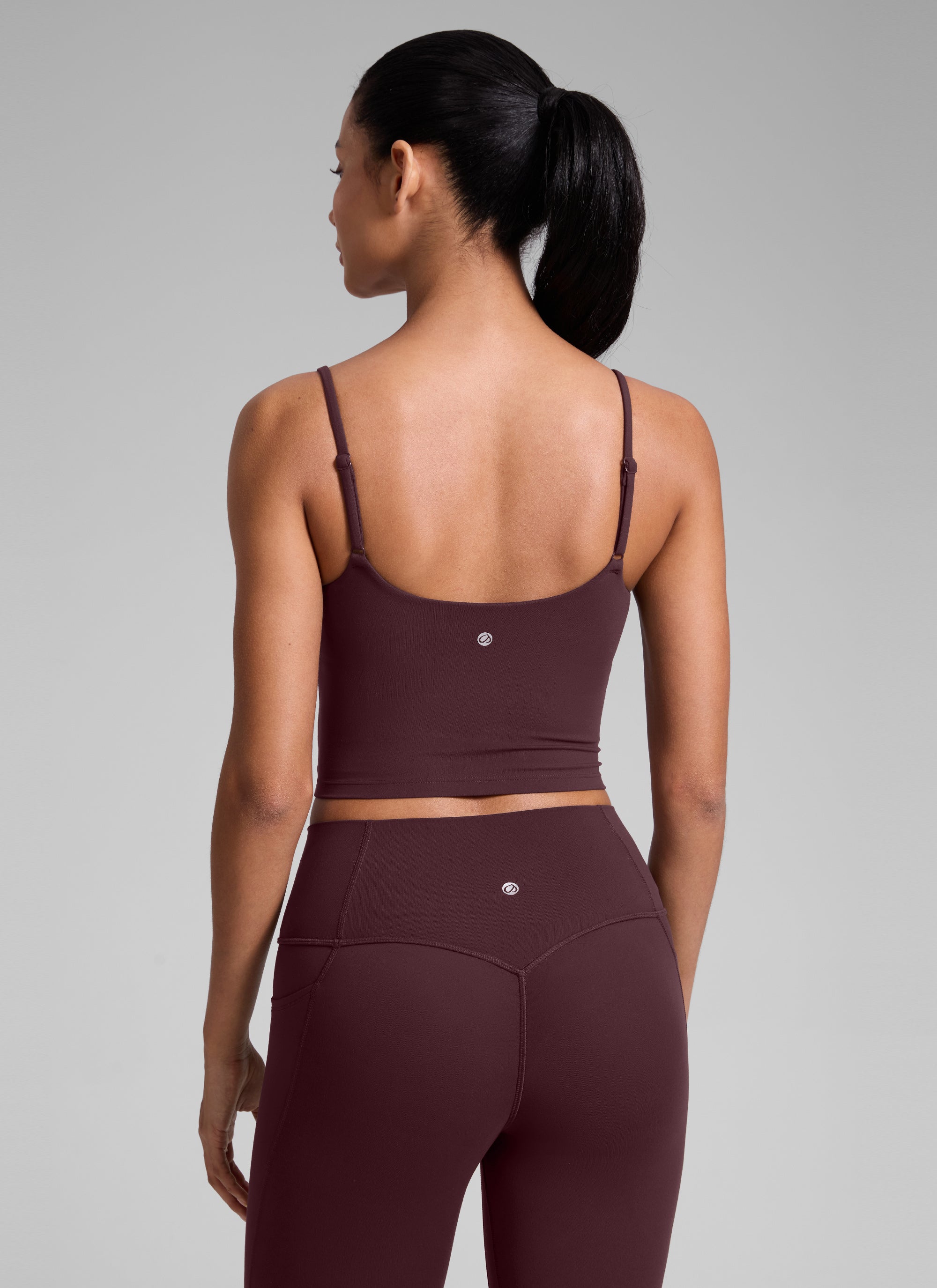 CRZ YOGA Butterlift Sujetador Deportivo con Escote Redondo y U Espalda para Mujer Ciruela madura