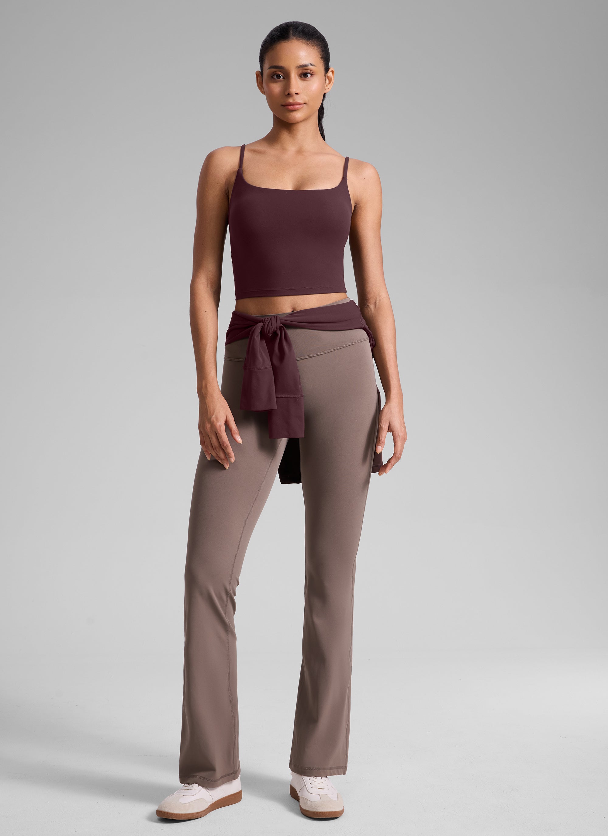 CRZ YOGA Butterlift Sujetador Deportivo con Escote Redondo y U Espalda para Mujer Ciruela madura