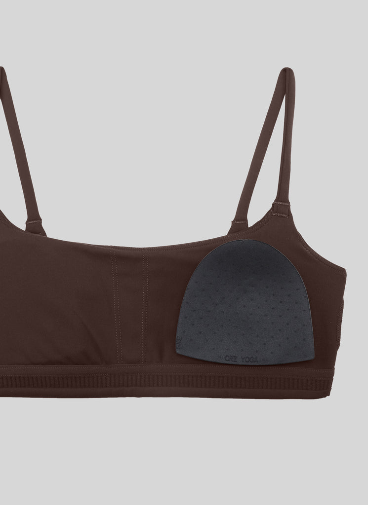CRZ YOGA Butterbreeze Sujetador Deportivo con Tirantes Finos y Escote Redondo para Mujer Marrón Fudge Caliente