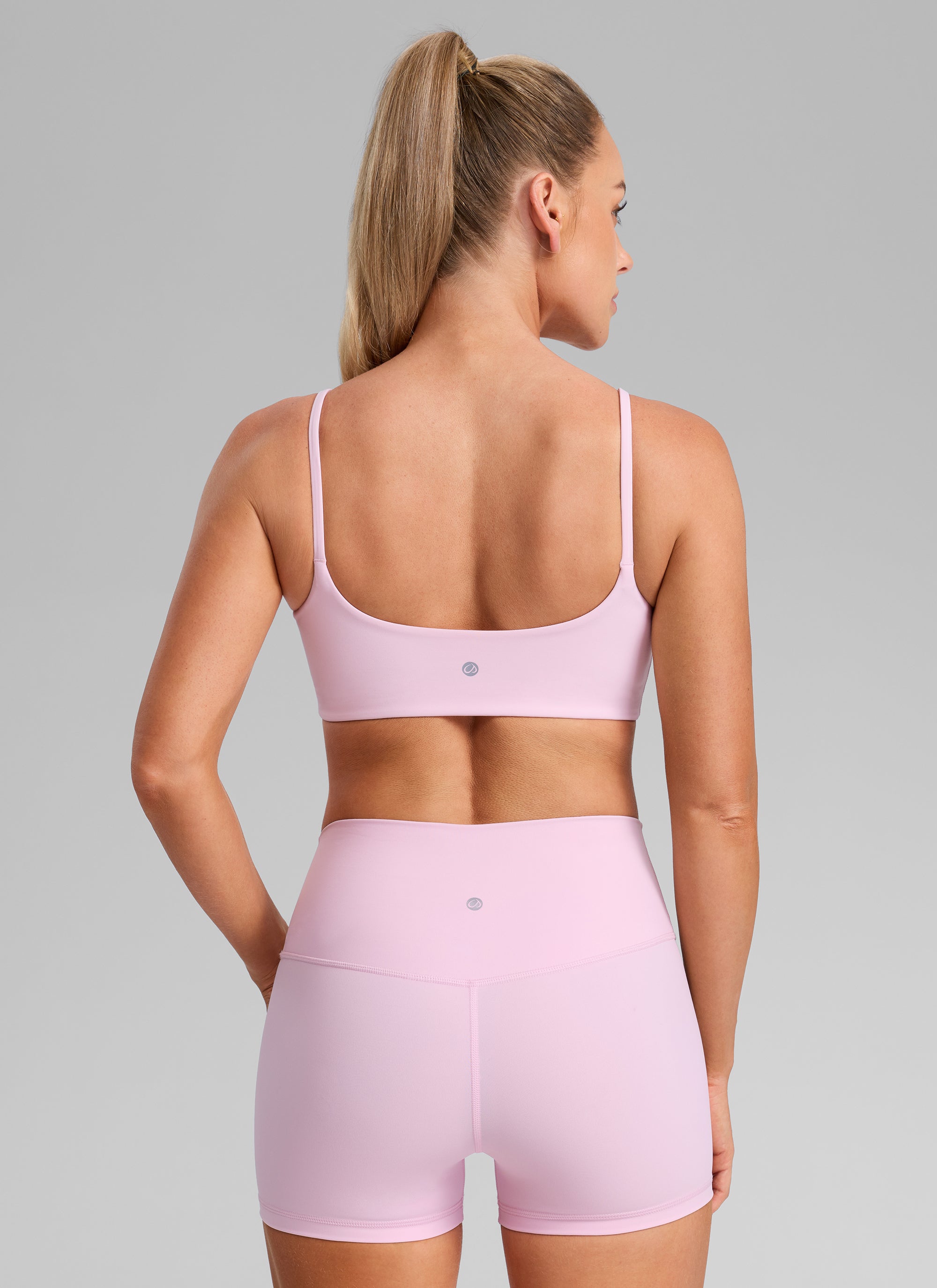 CRZ YOGA Butterbreeze Sujetador Deportivo con Tirantes Finos y Escote Redondo para Mujer Rosa Fresa