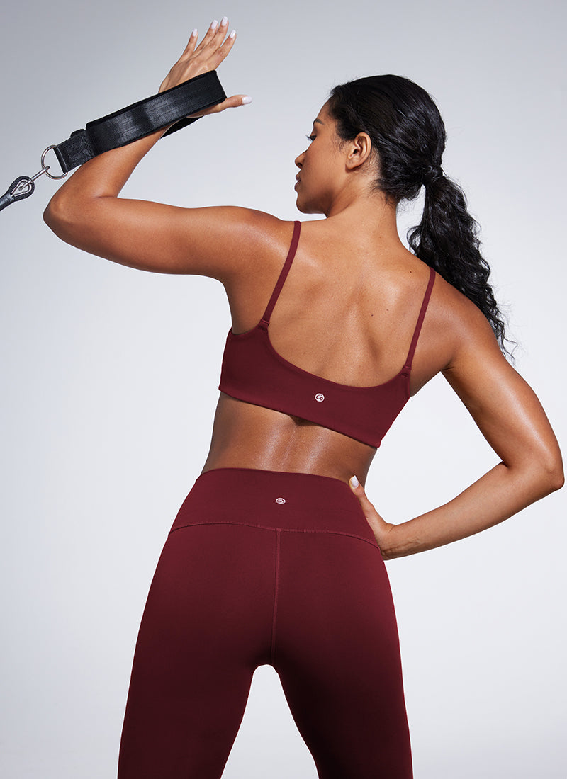 CRZ YOGA Butterbreeze Sujetador Deportivo con Tirantes Finos y Escote Redondo para Mujer Merlot Rojo