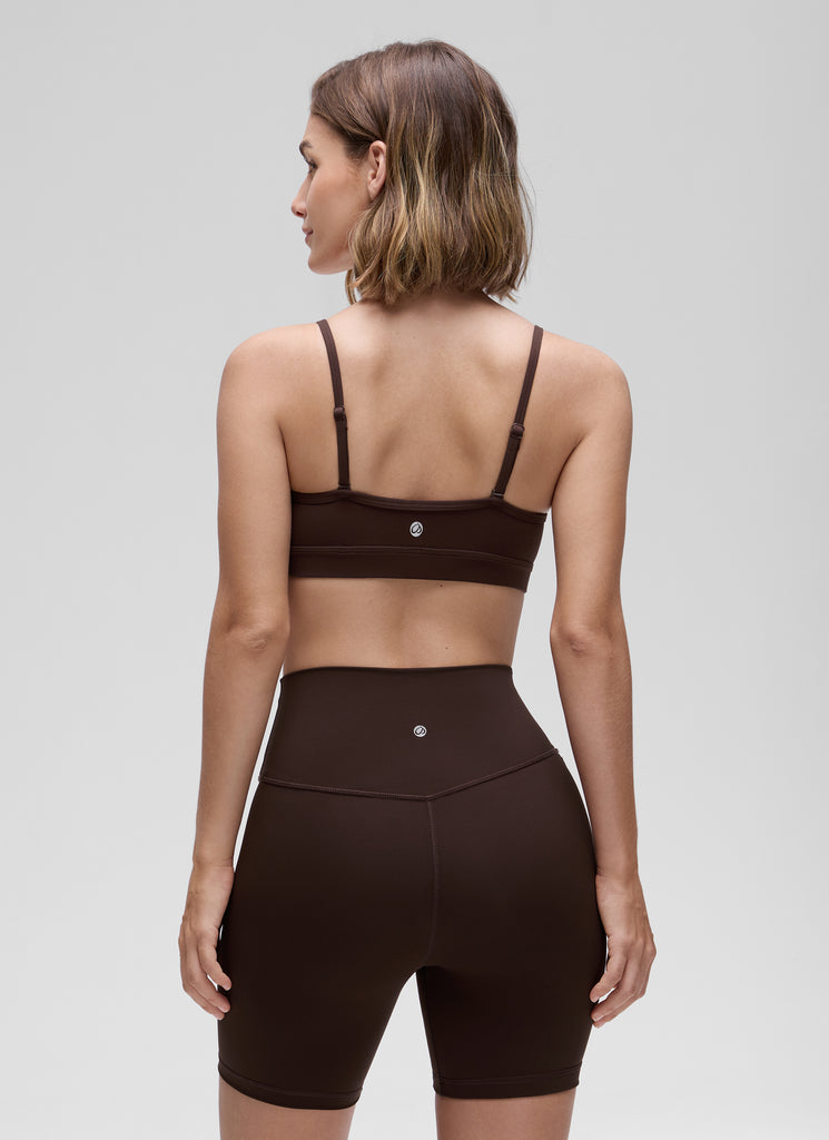 CRZ YOGA Butterluxe Sujetador con Cuello en V y Tirantes Espagueti para Mujer Marrón Fudge Caliente