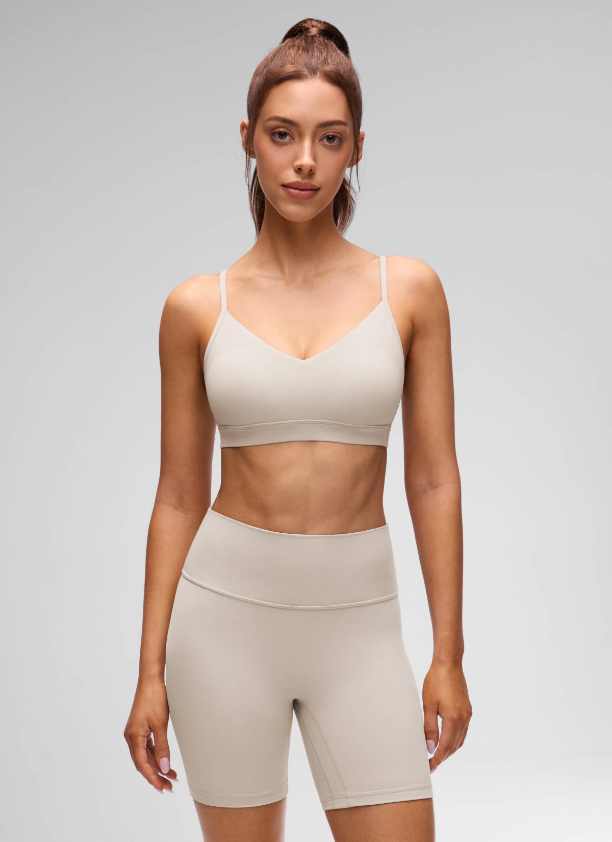 CRZ YOGA Butterluxe Sujetador con Cuello en V y Tirantes Espagueti para Mujer Bronceado Mojave