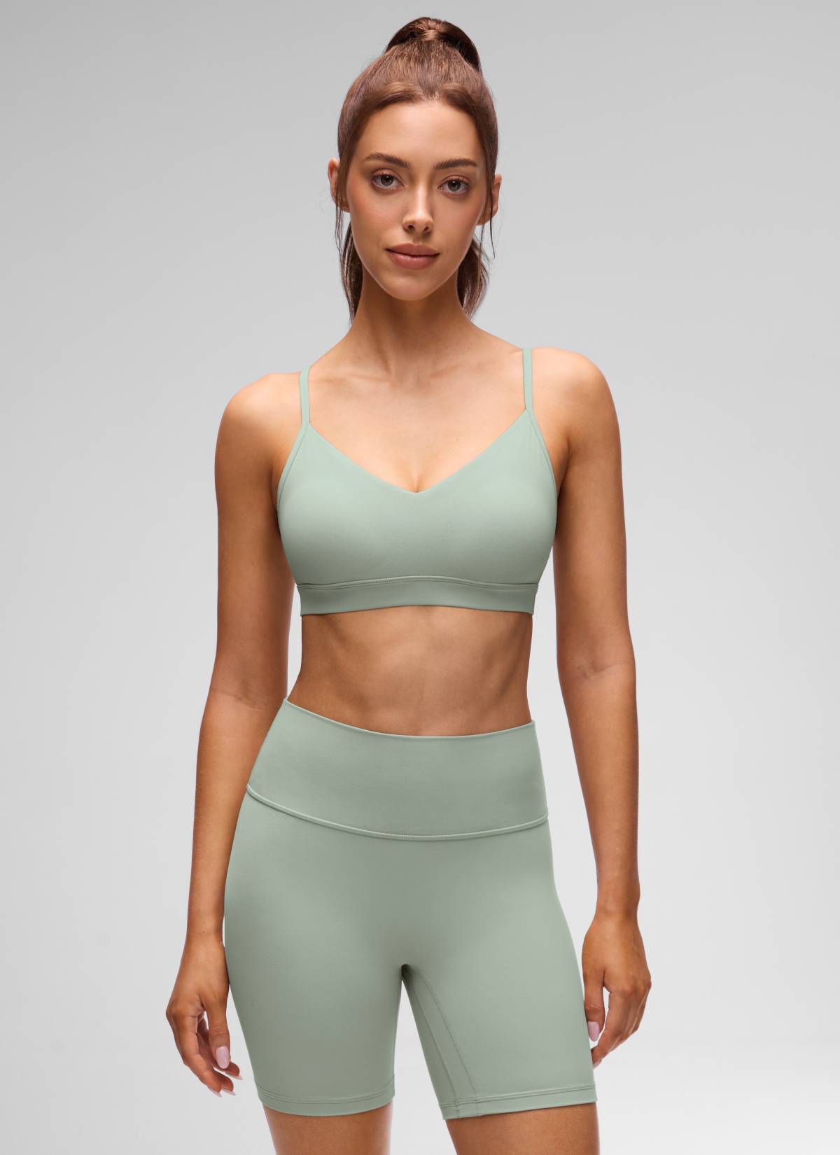 CRZ YOGA Butterluxe Sujetador con Cuello en V y Tirantes Espagueti para Mujer Tribunal de Green Palm