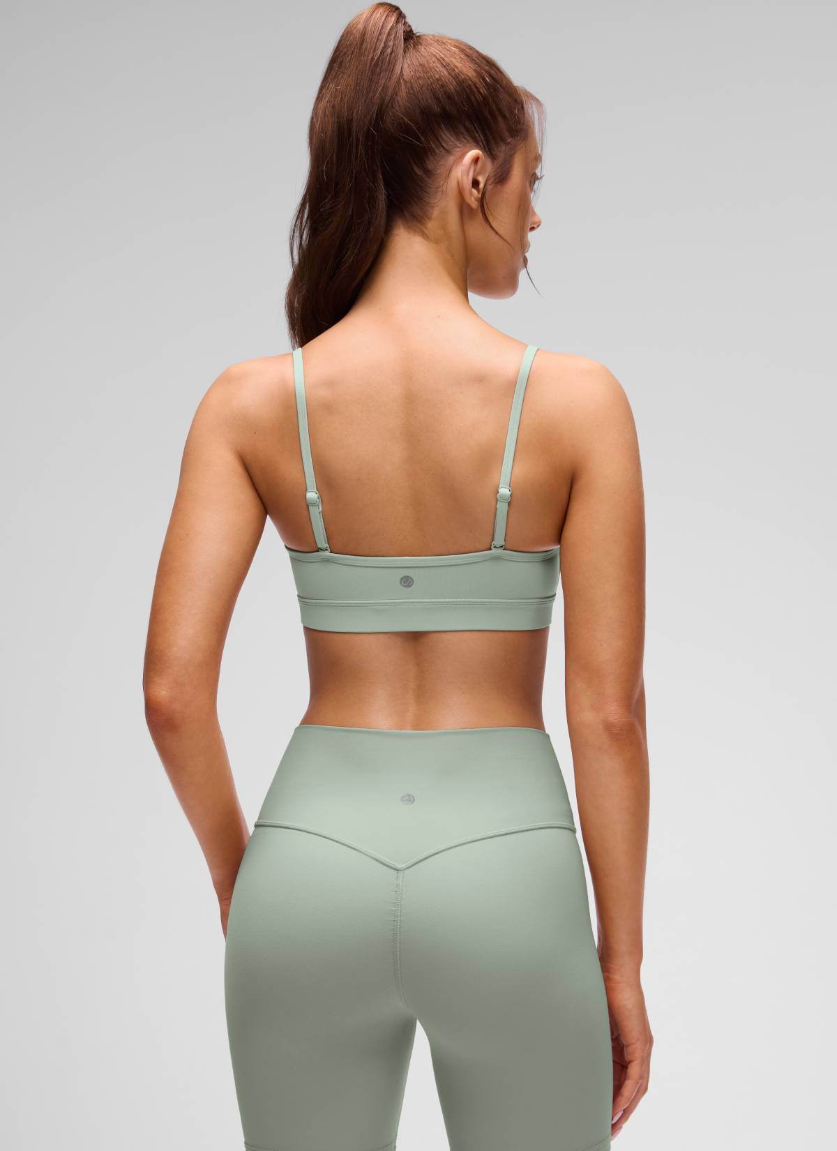 CRZ YOGA Butterluxe Sujetador con Cuello en V y Tirantes Espagueti para Mujer Tribunal de Green Palm