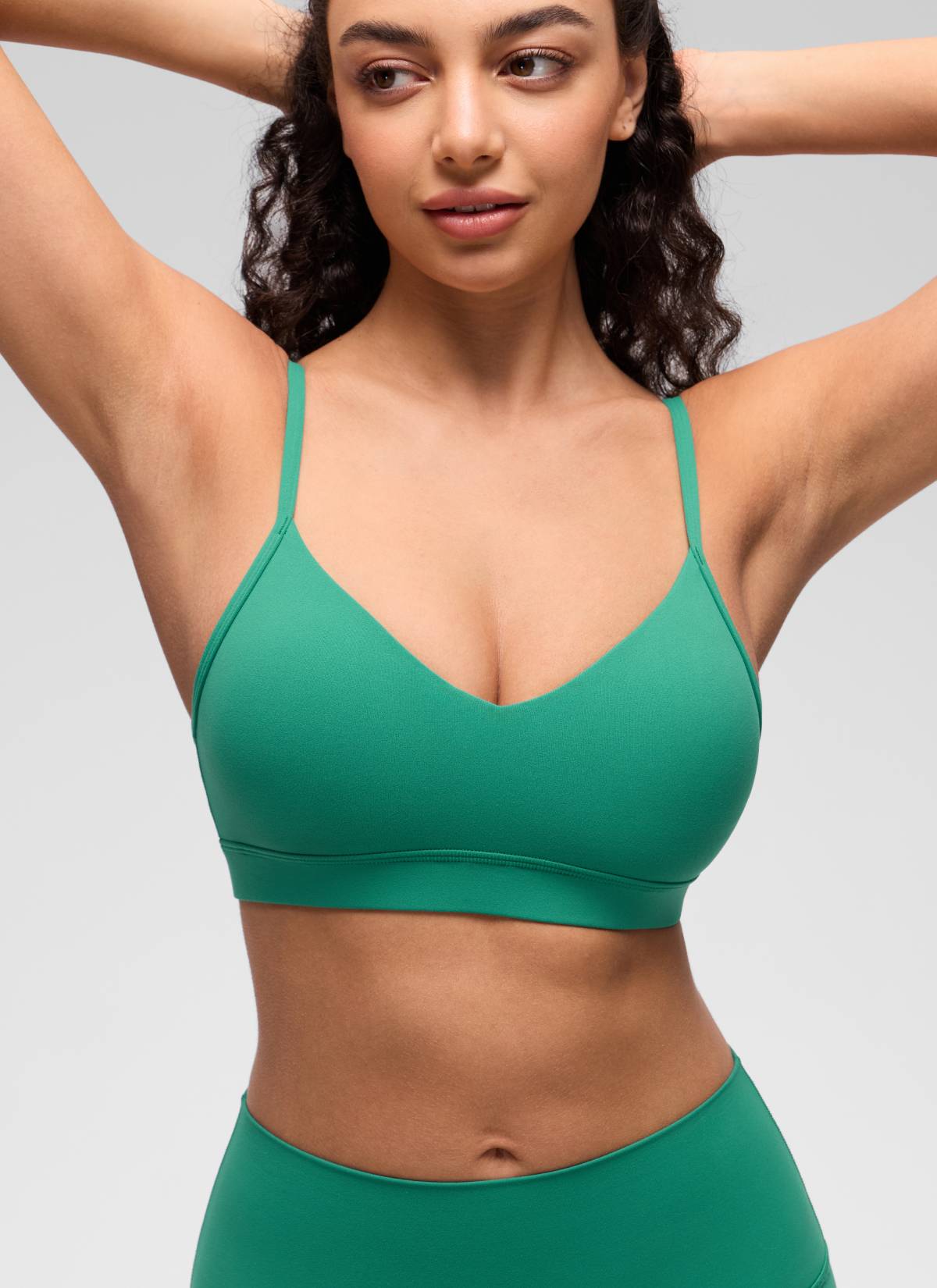CRZ YOGA Butterluxe Sujetador con Cuello en V y Tirantes Espagueti para Mujer Verde Cascadia
