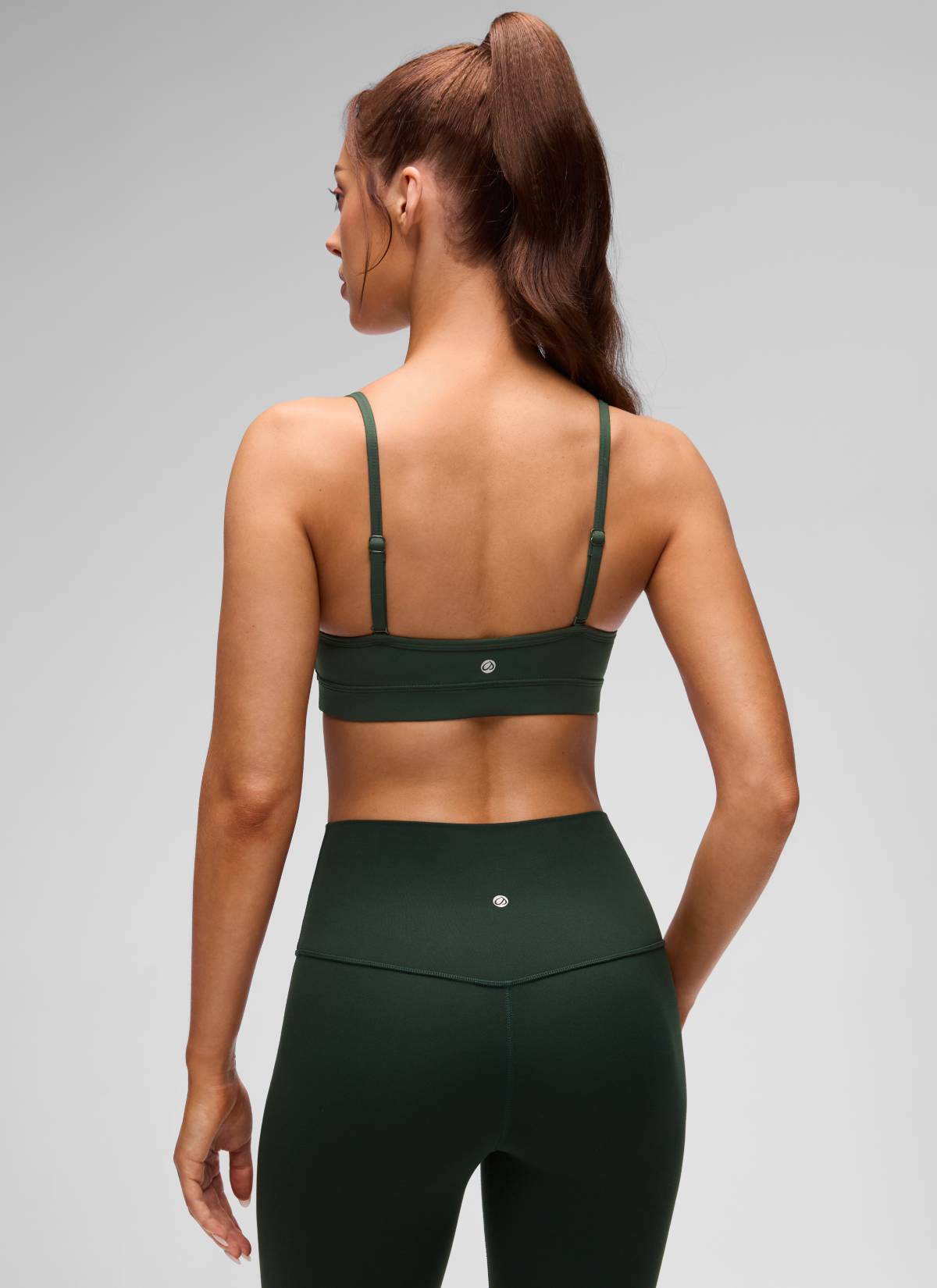 CRZ YOGA Butterluxe Sujetador con Cuello en V y Tirantes Espagueti para Mujer Leyenda Verde