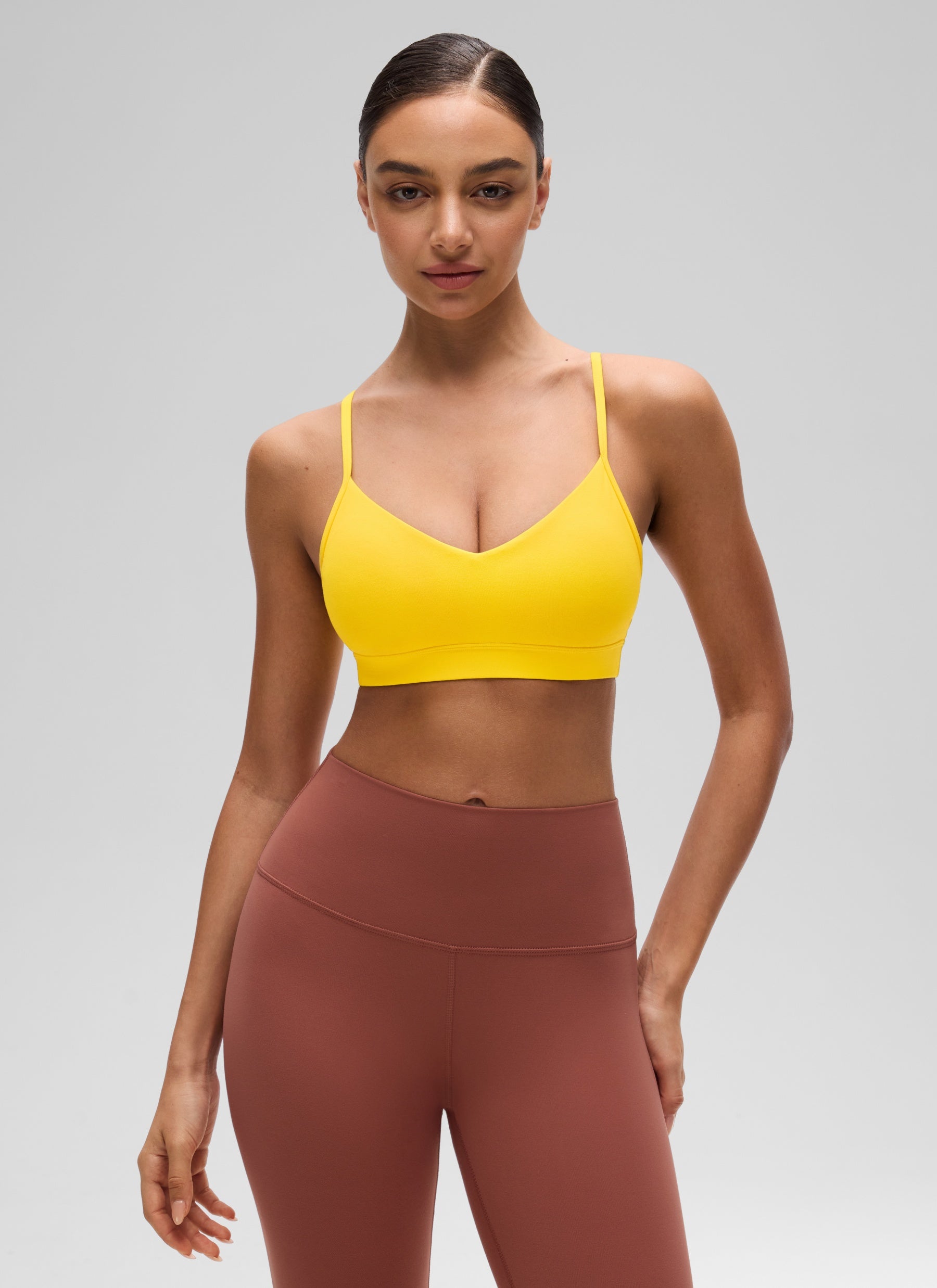 CRZ YOGA Butterluxe Sujetador con Cuello en V y Tirantes Espagueti para Mujer Amarillo Alta Visibilidad