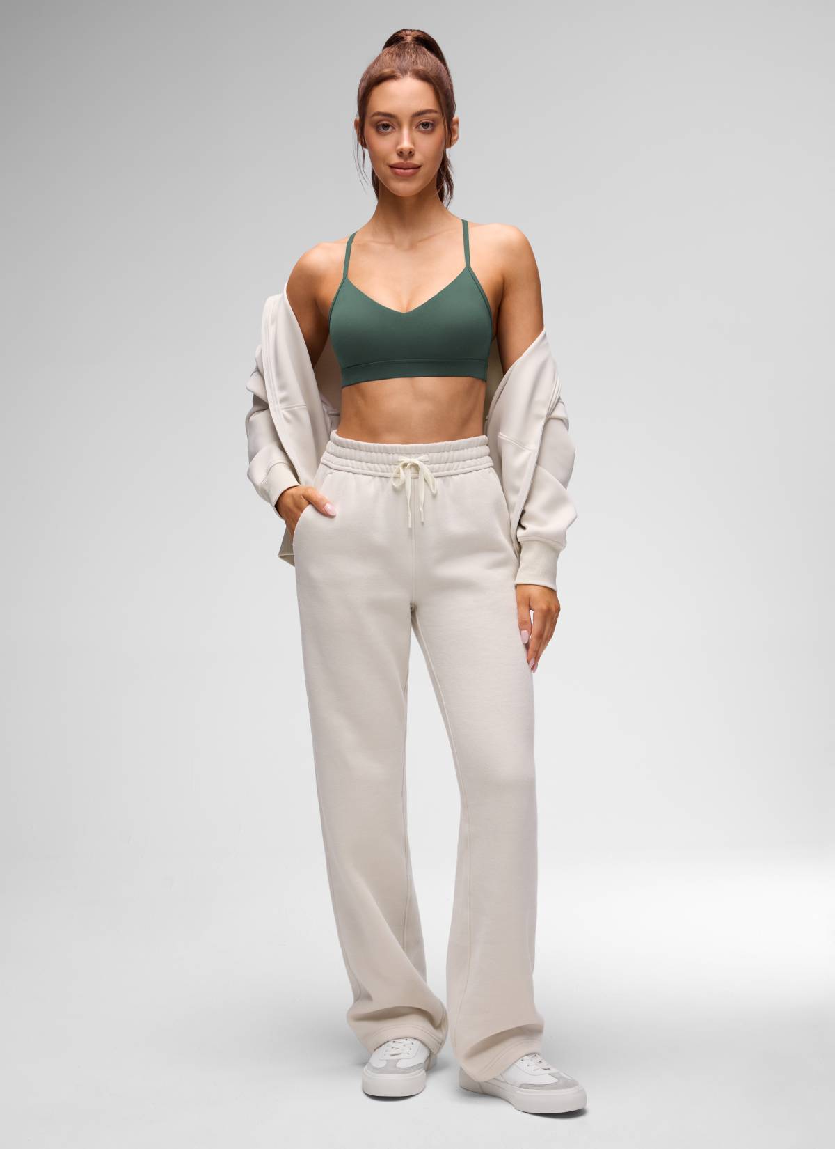 CRZ YOGA Butterluxe Sujetador con Cuello en V y Tirantes Espagueti para Mujer Verde Bosque Oscuro