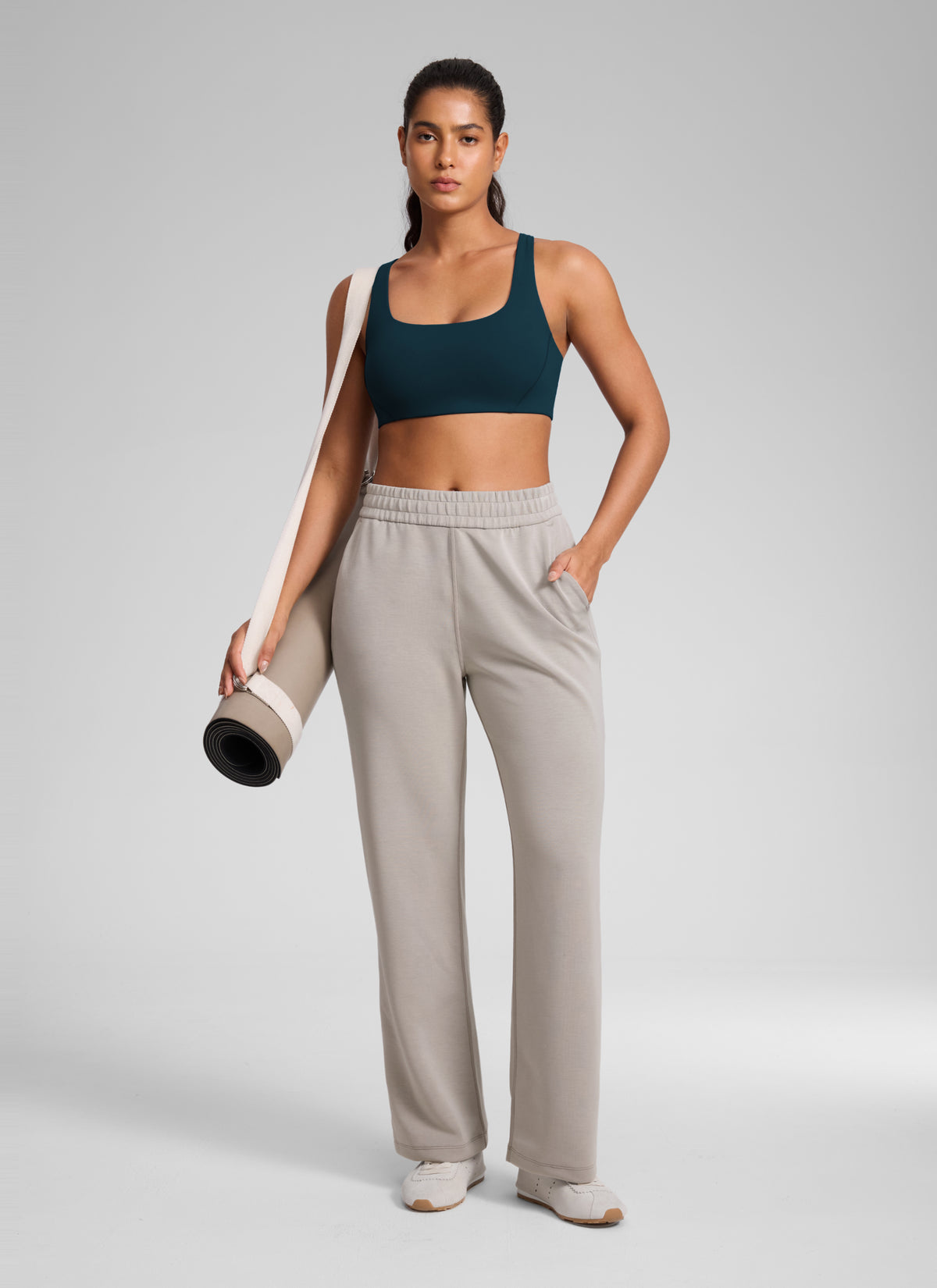 CRZ YOGA Butterlift Sujetador Deportivo con Escote Cuadrado y Doble Capa para Mujer True Navy @model_info:Q1