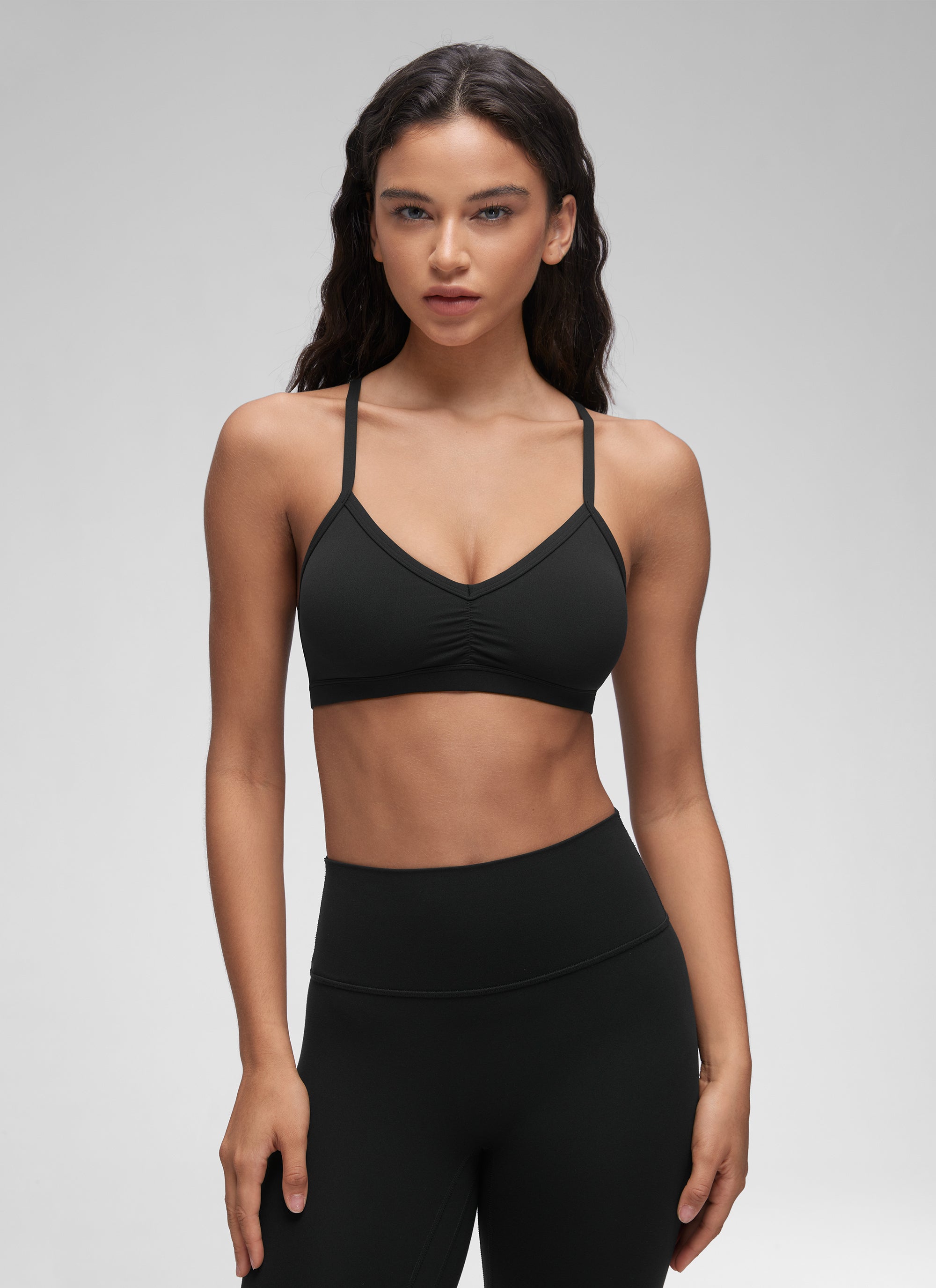 CRZ YOGA Sujetador Deportivo con Acolchado y Ruched en V para Mujer Negro