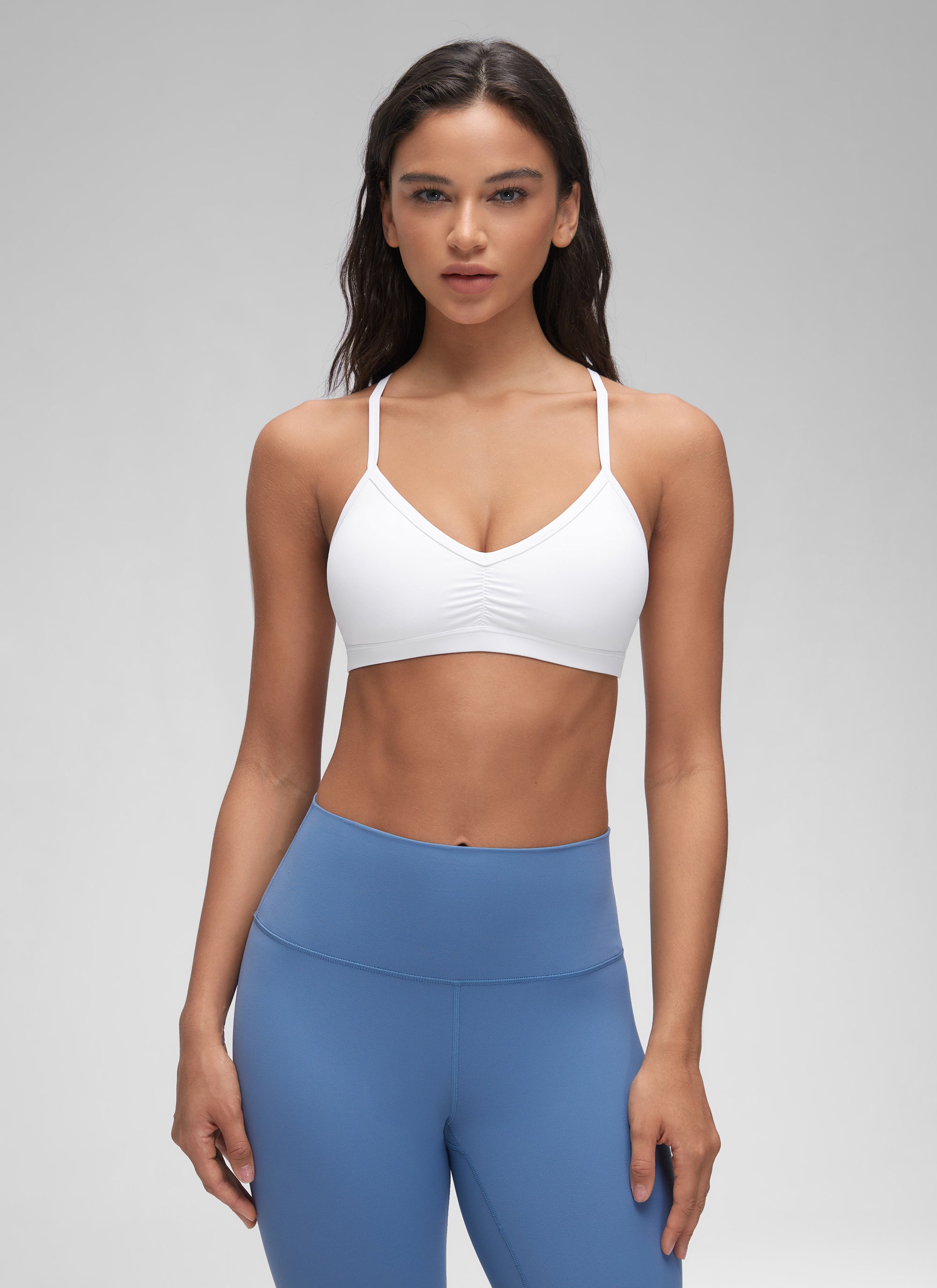 CRZ YOGA Sujetador Deportivo con Acolchado y Ruched en V para Mujer blanco