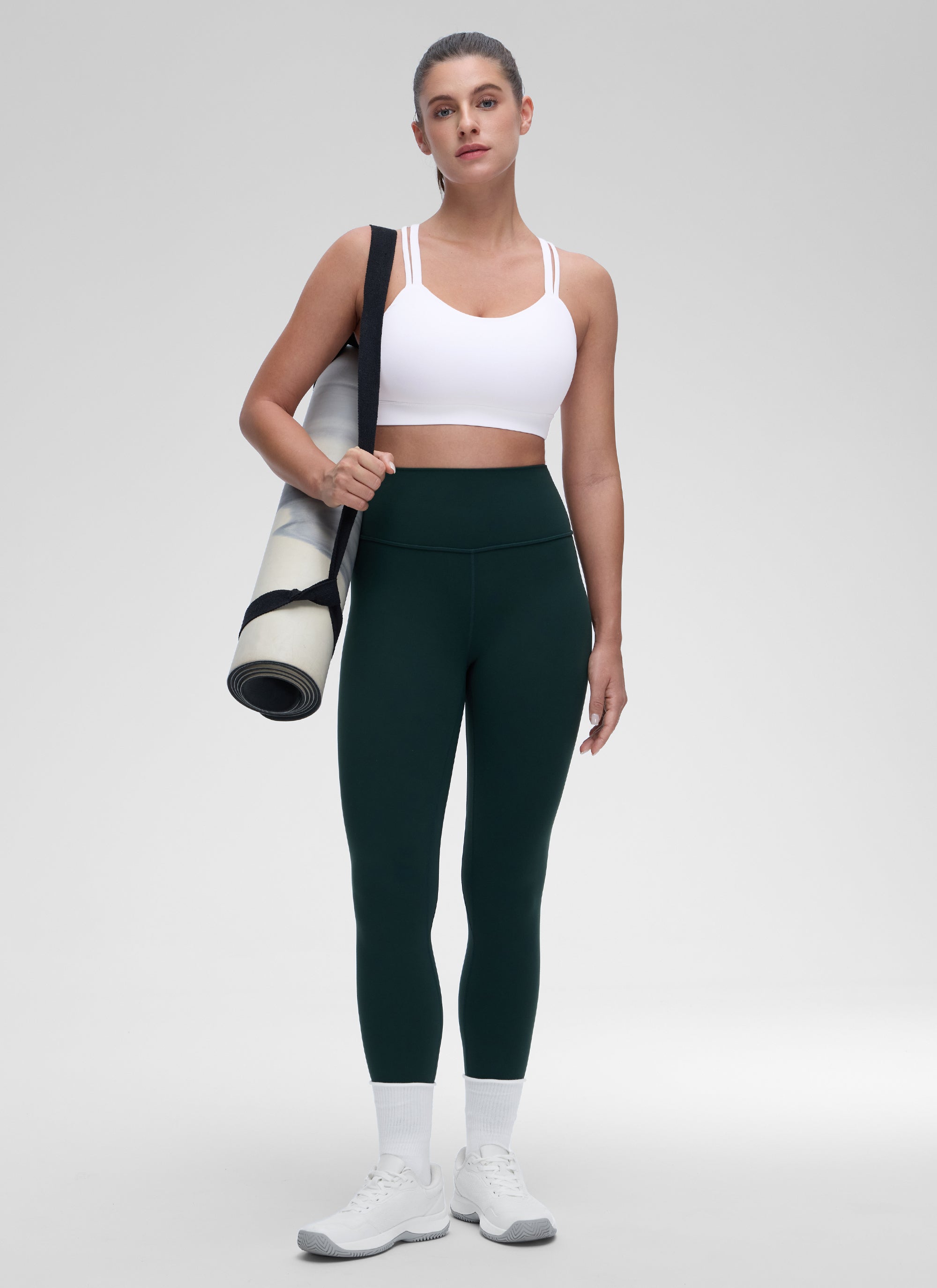 CRZ YOGA Mujer Yoga Soporte Ligero Moldeado Escote en U Doble Tirante blanco