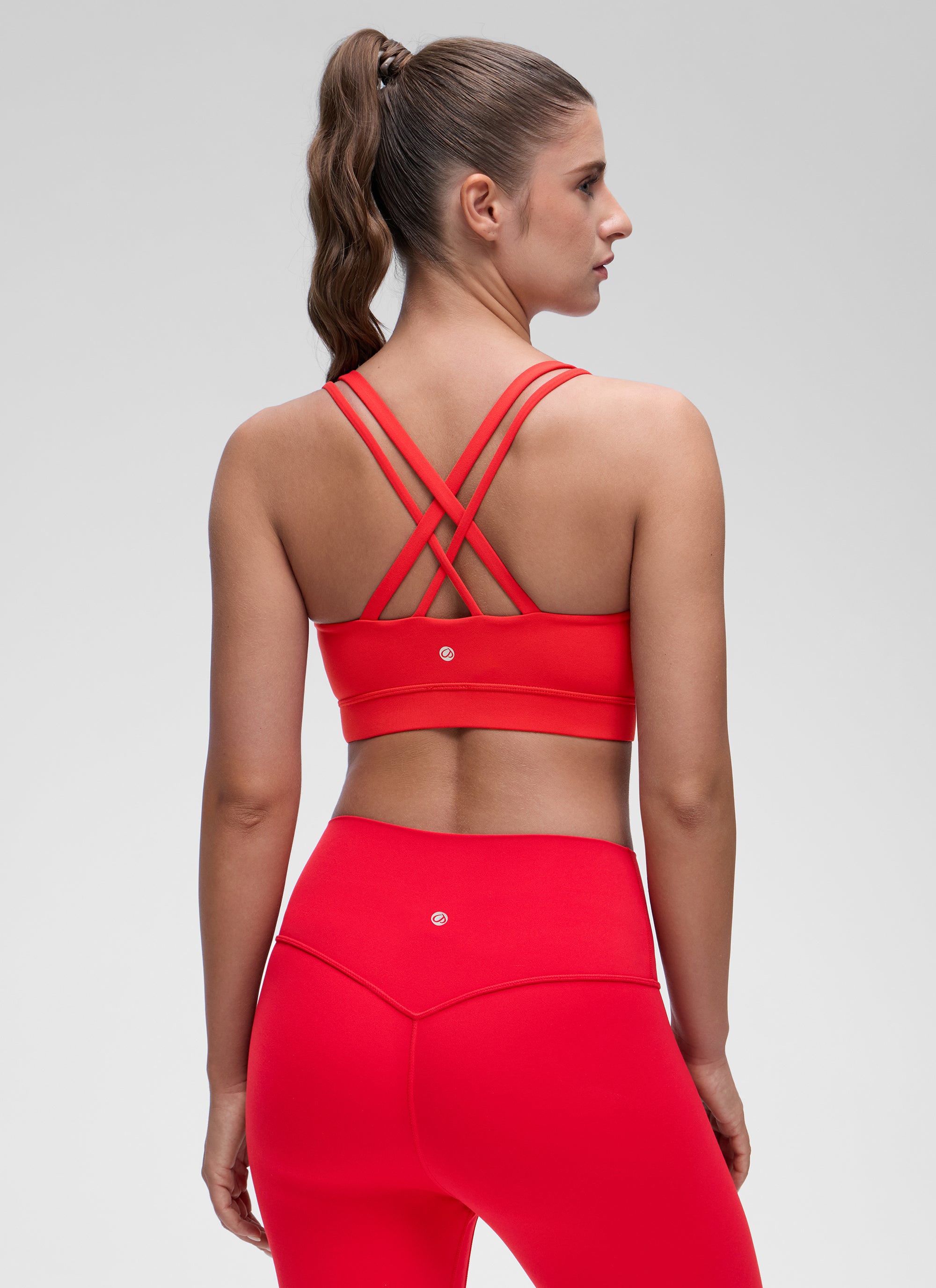 CRZ YOGA Mujer Yoga Soporte Ligero Moldeado Escote en U Doble Tirante Rojo Profundo
